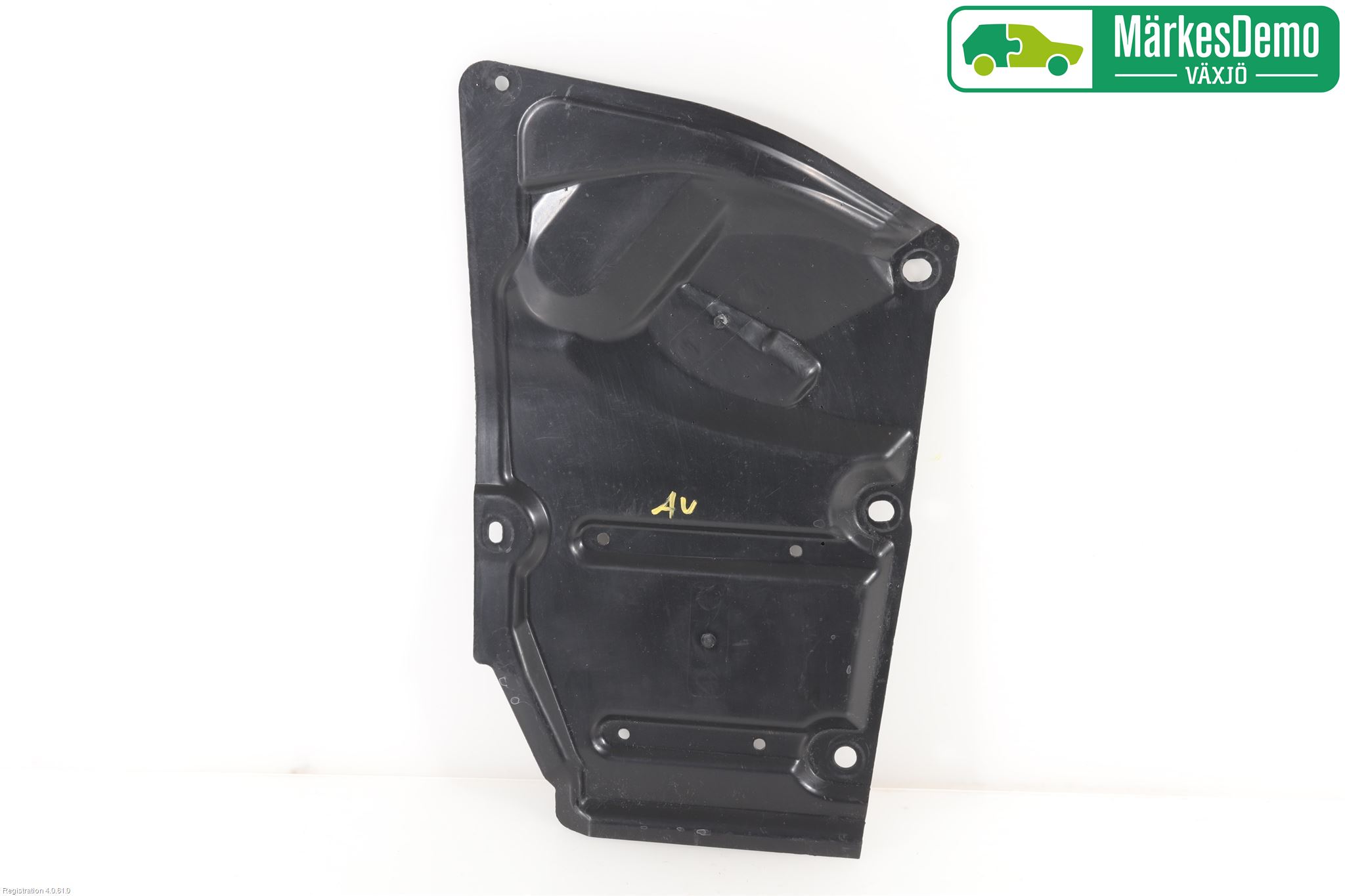 Toyota AURIS 13-19 Hasplåt Plåt-Plast