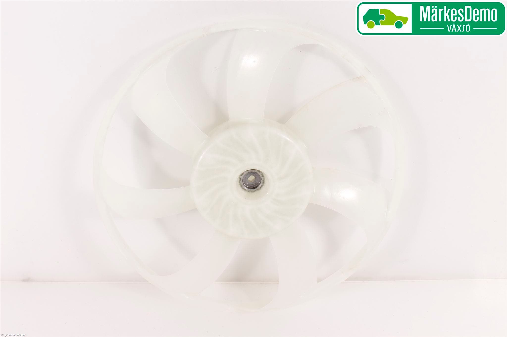 Toyota AURIS 13-19 Kylfläkt-Vinge