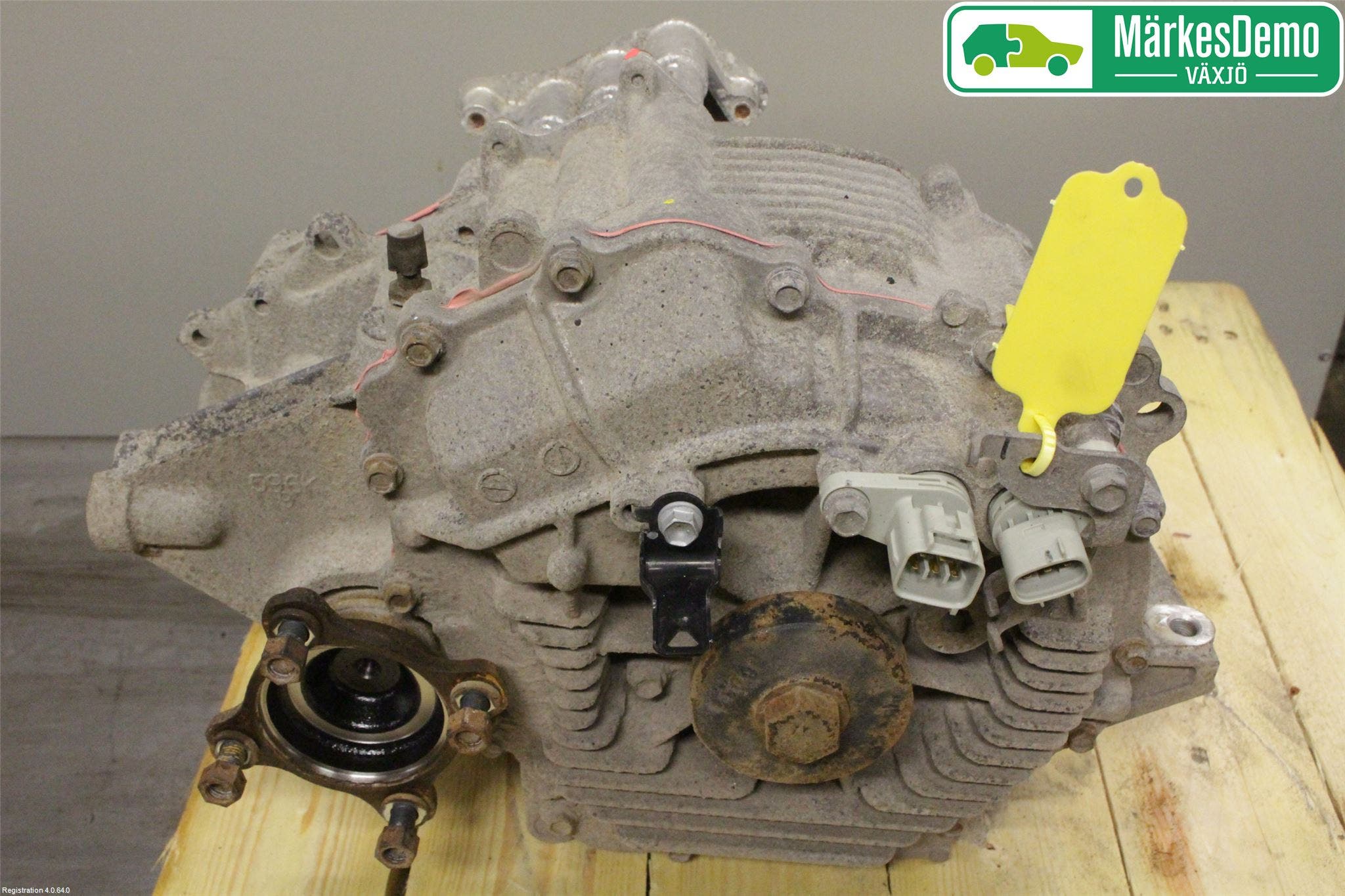 Lexus NX 300h 15-21 Motor Elektrisk Bak