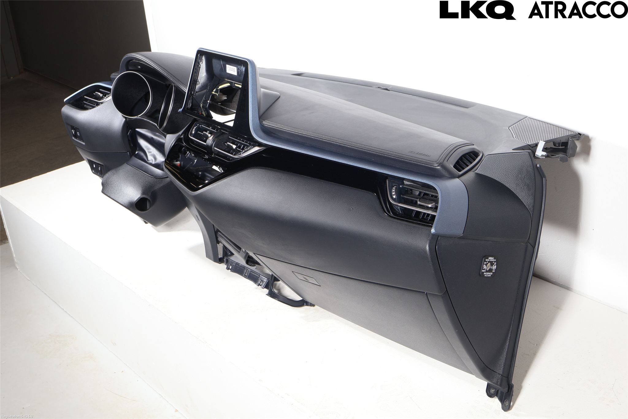Toyota C-HR 16-23 Instrumentbräda