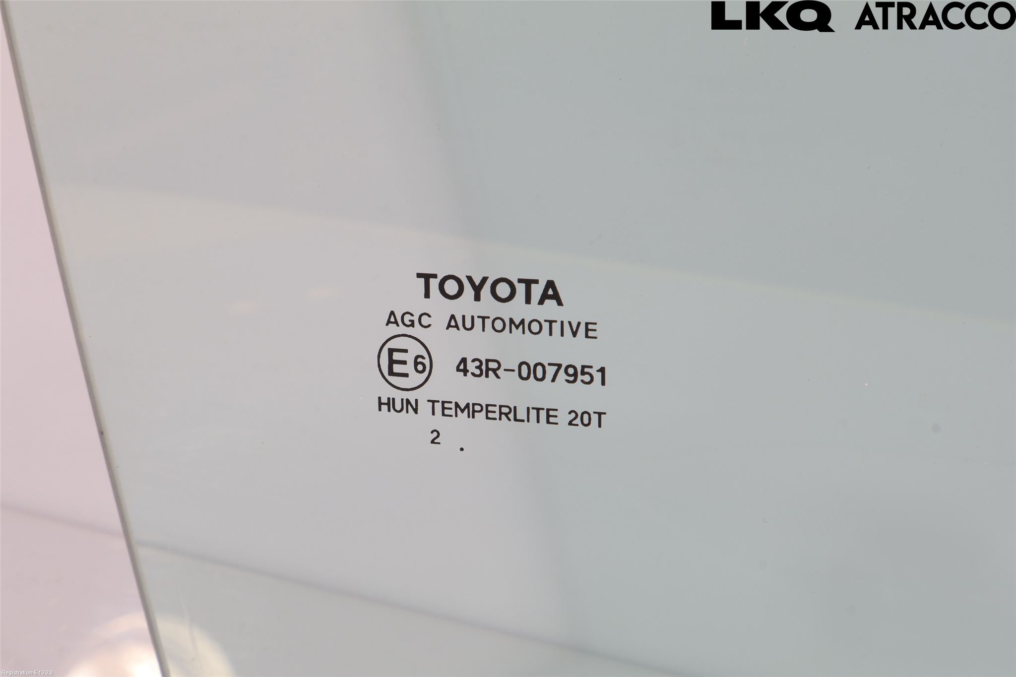 Toyota YARIS CROSS XP21 21- Dörruta Fram Höger
