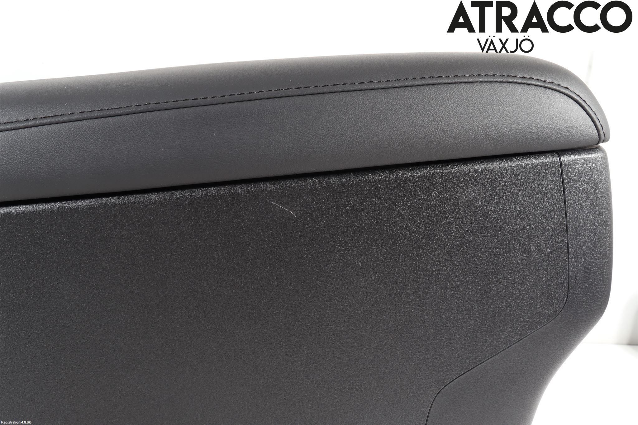 Mazda 3 IV 19- Instrumentkonsoll Golv