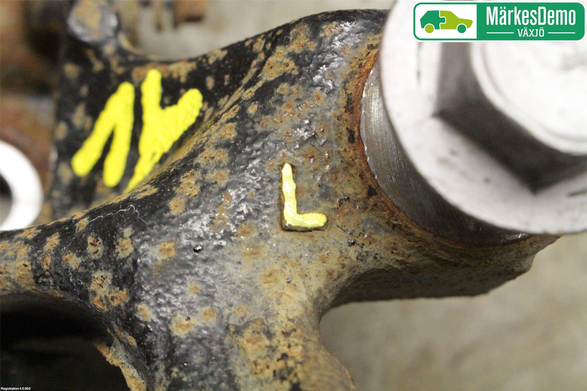 Toyota RAV4 13-18 Hjullagerhus-Spindel Vä B