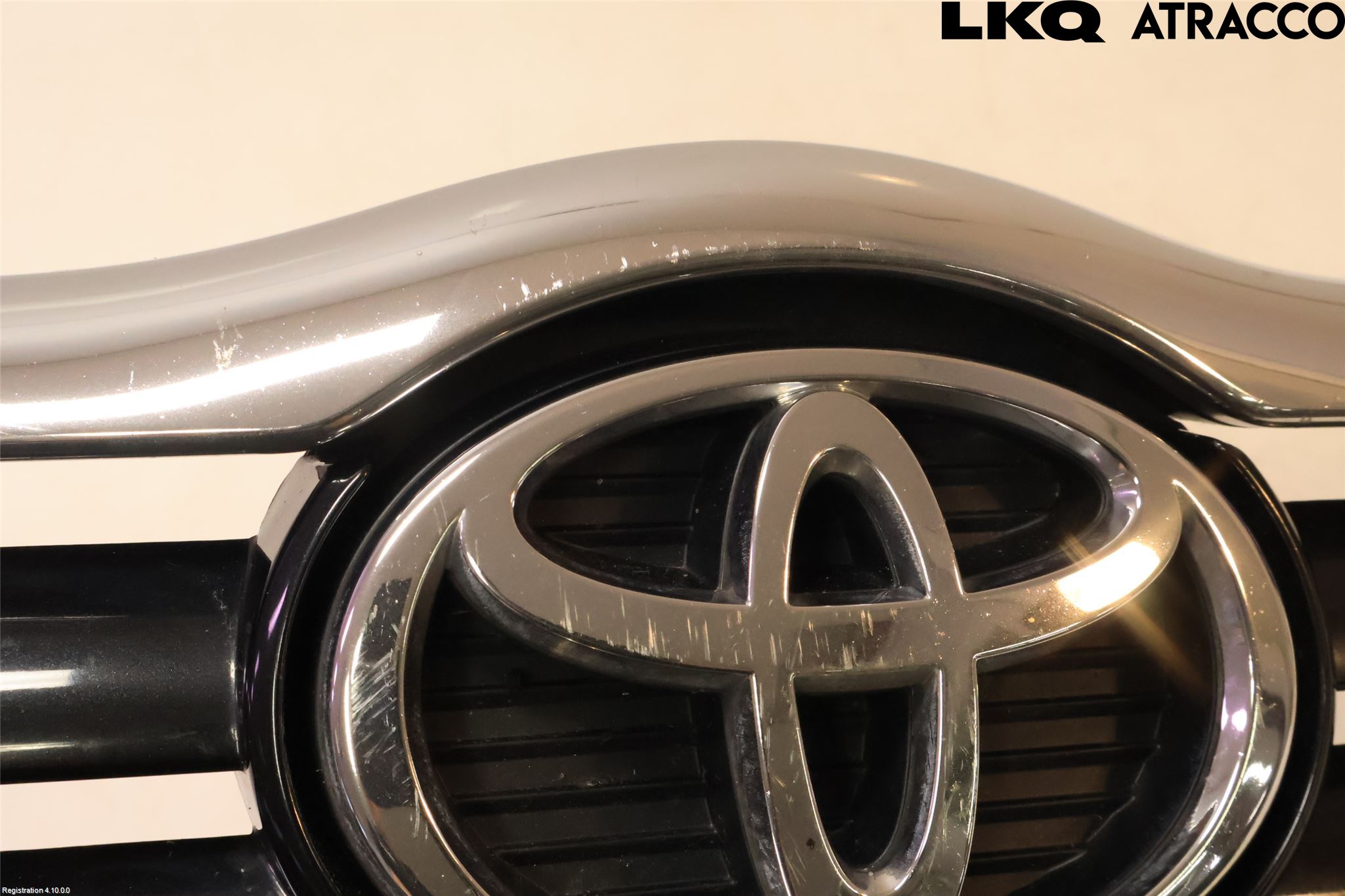 Toyota AVENSIS 03-06 Grill Komp