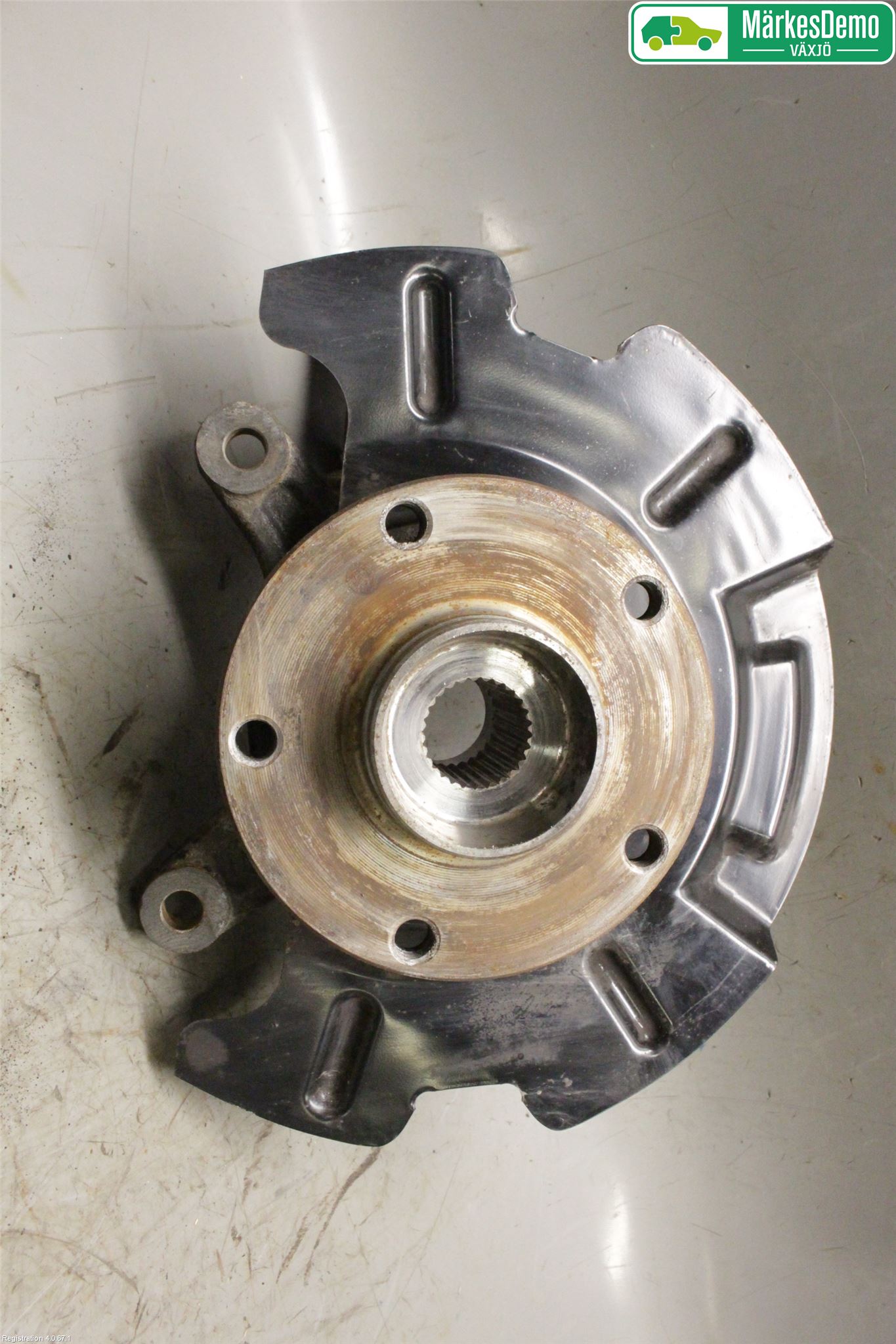 Suzuki VITARA 15- Styrspindel Lagerhus Vä