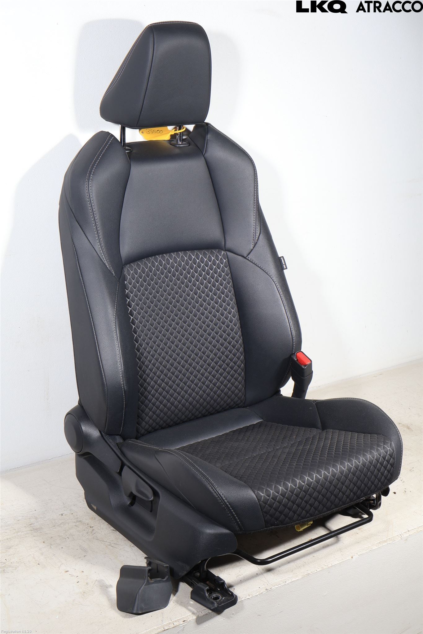 Toyota YARIS XP21 20- Inredning Stol Fram Hö