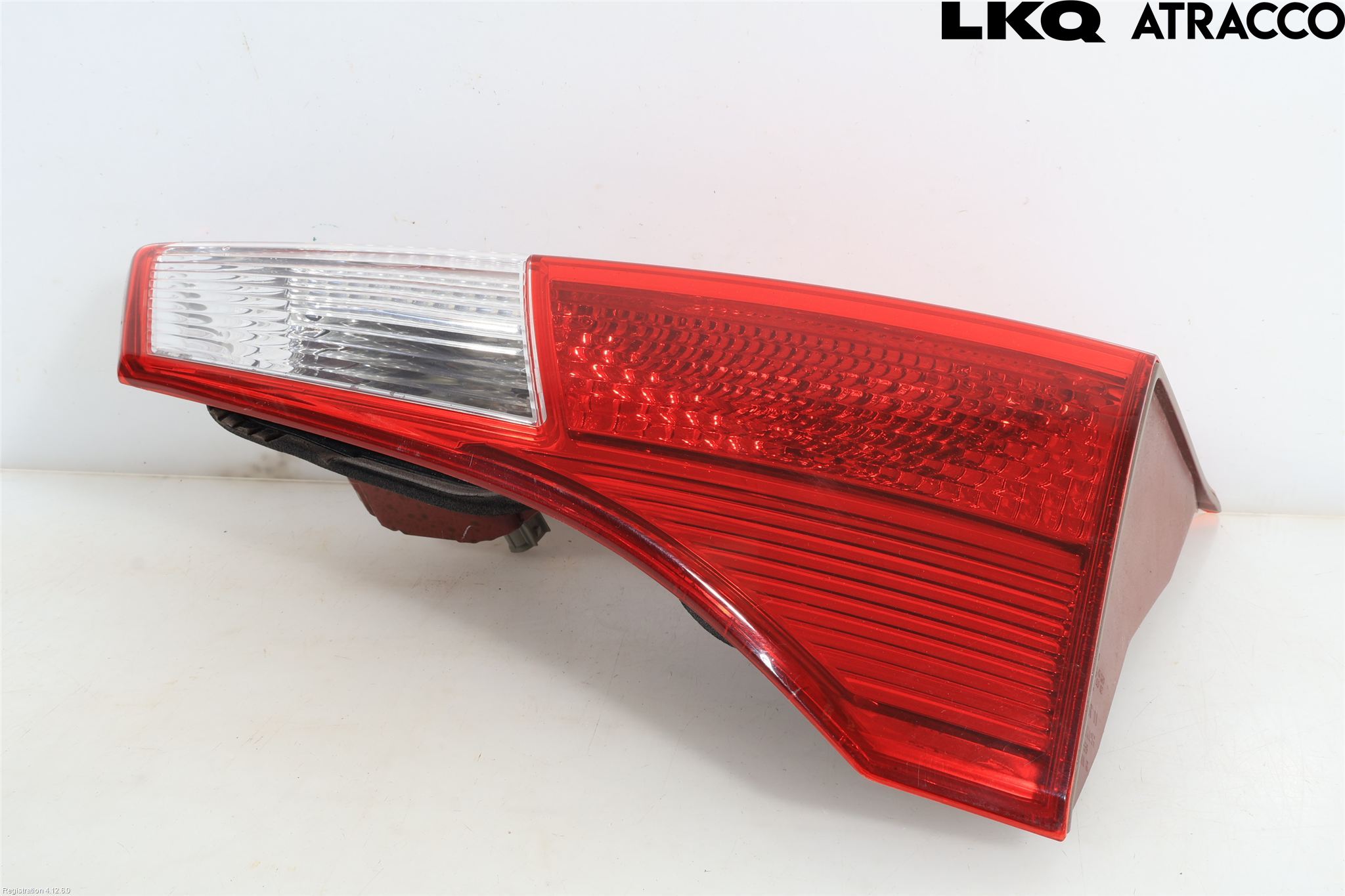 Toyota RAV4 13-18 Bakljus Lucka Hö