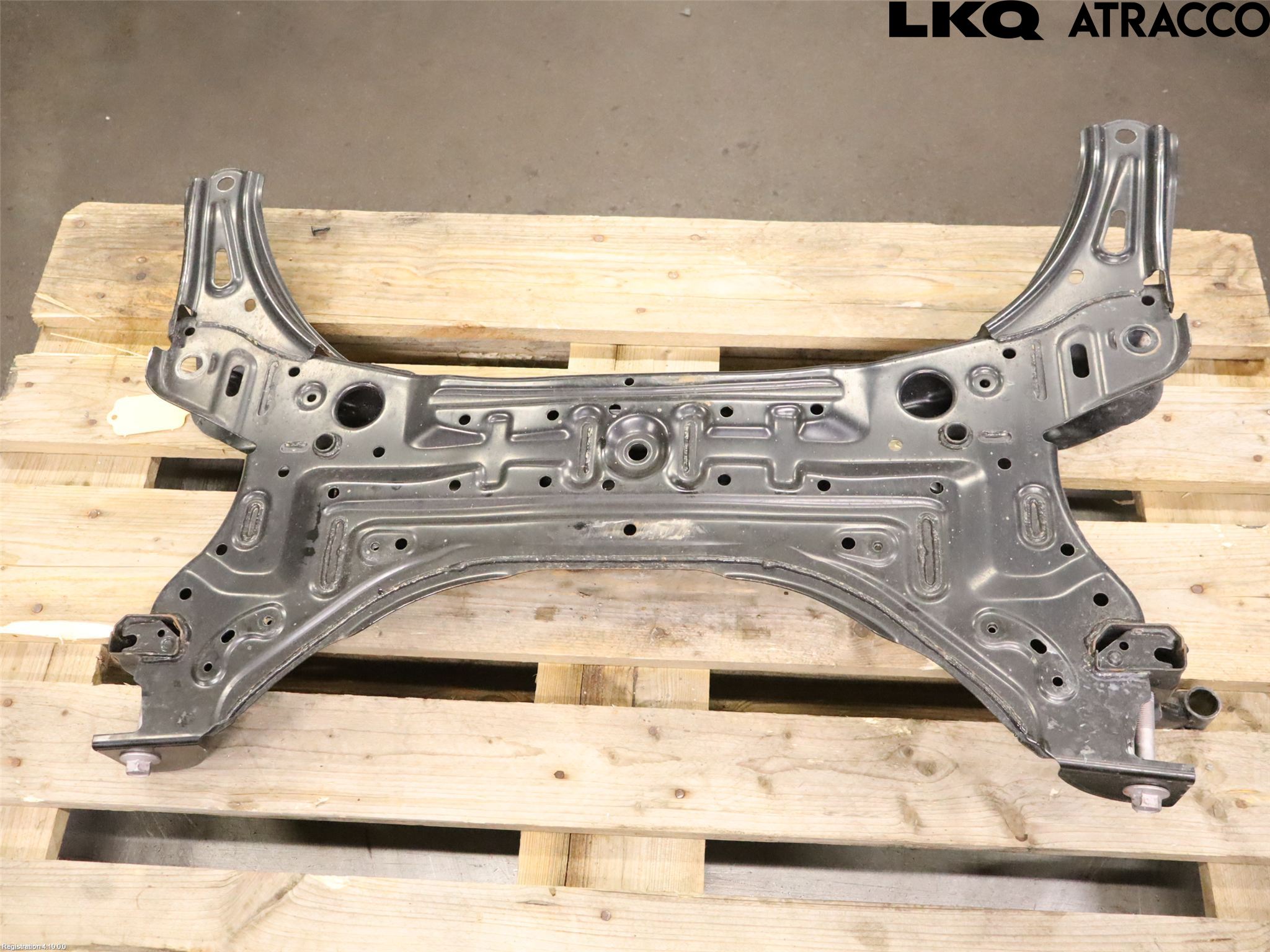 Suzuki SWIFT 17-24 Framvagnsbalk