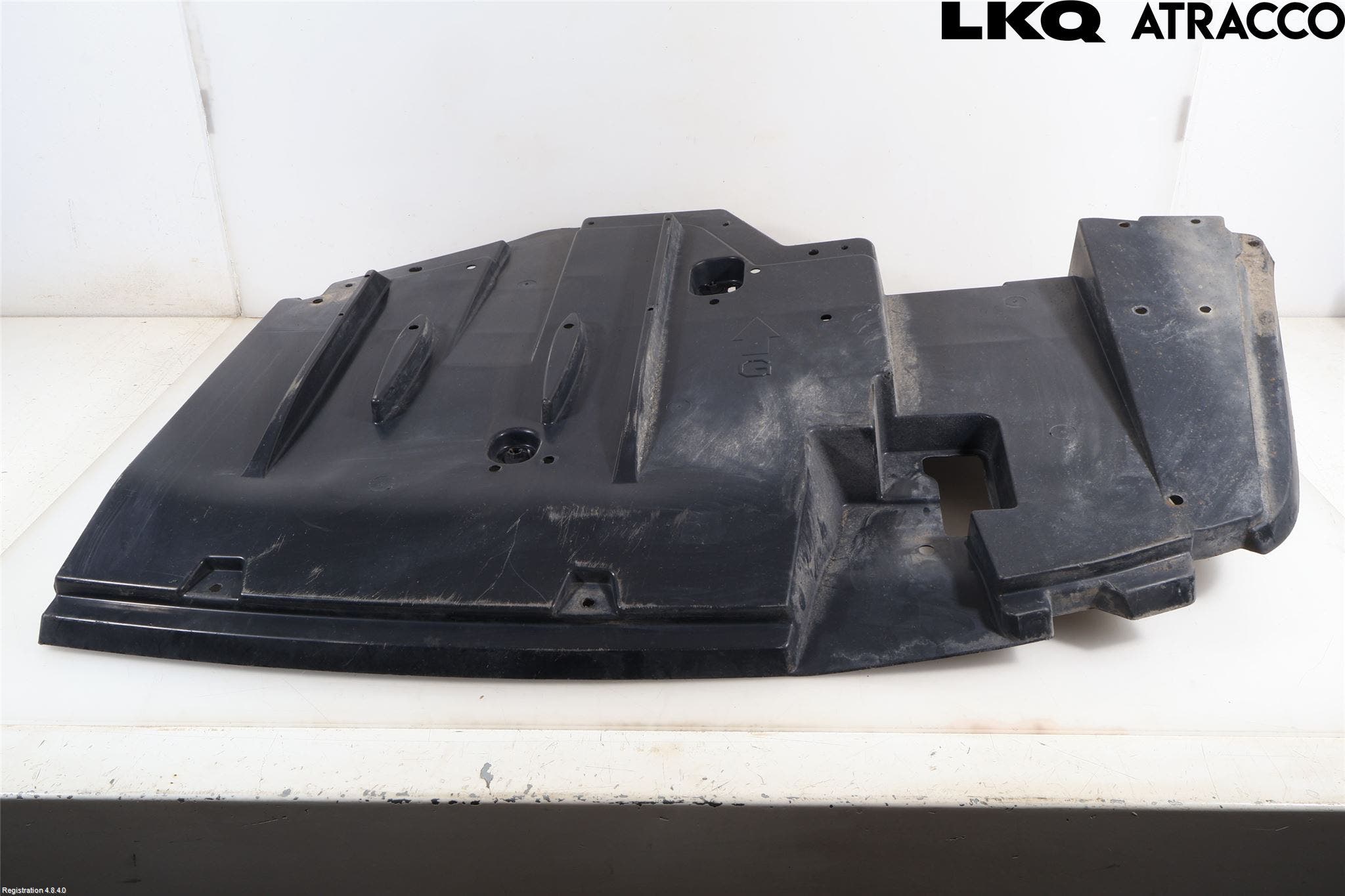 Toyota AURIS 13-19 Hasplåt Plåt-Plast