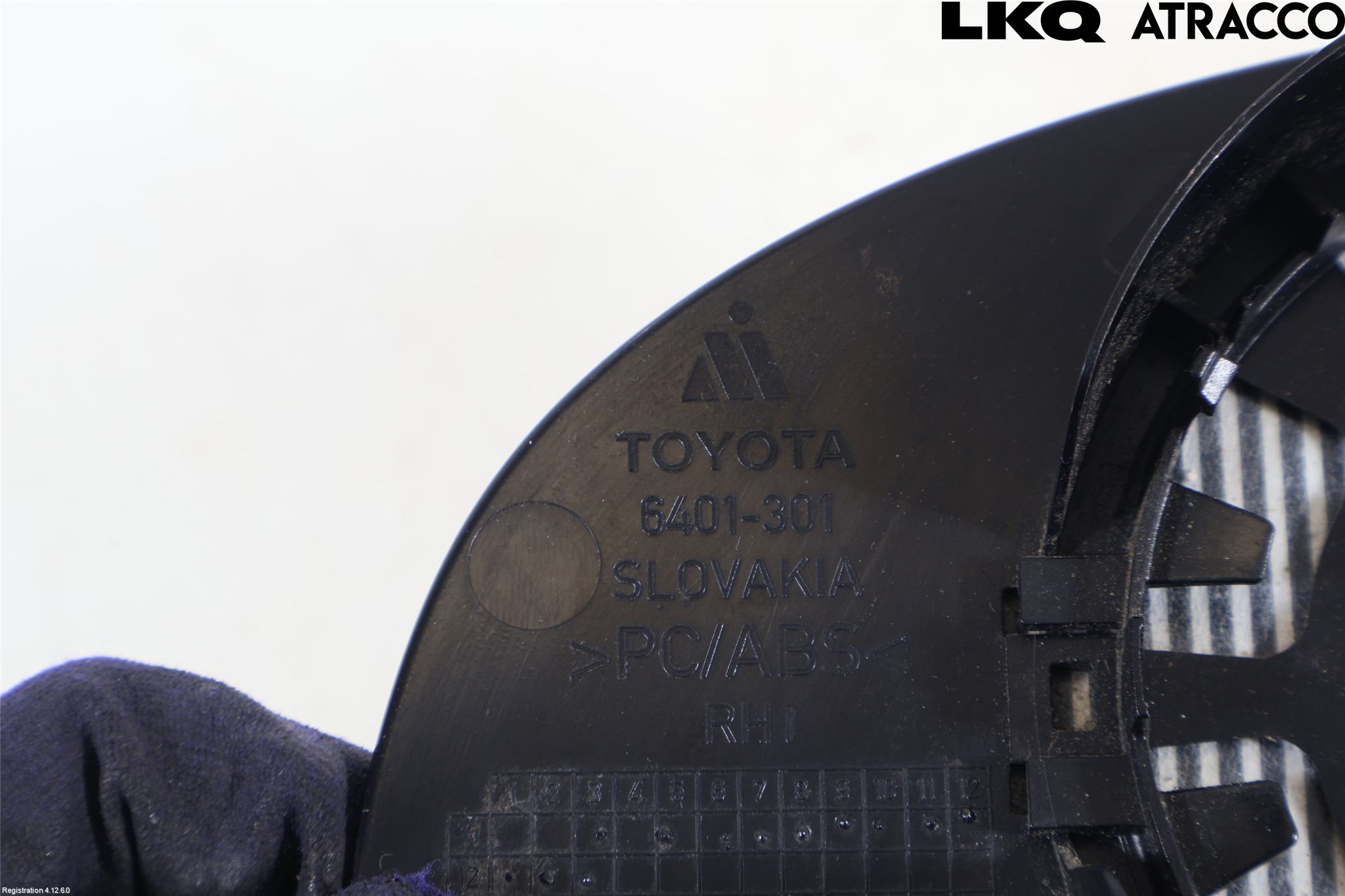 Toyota YARIS XP130 12-14 Spegelglas Hö