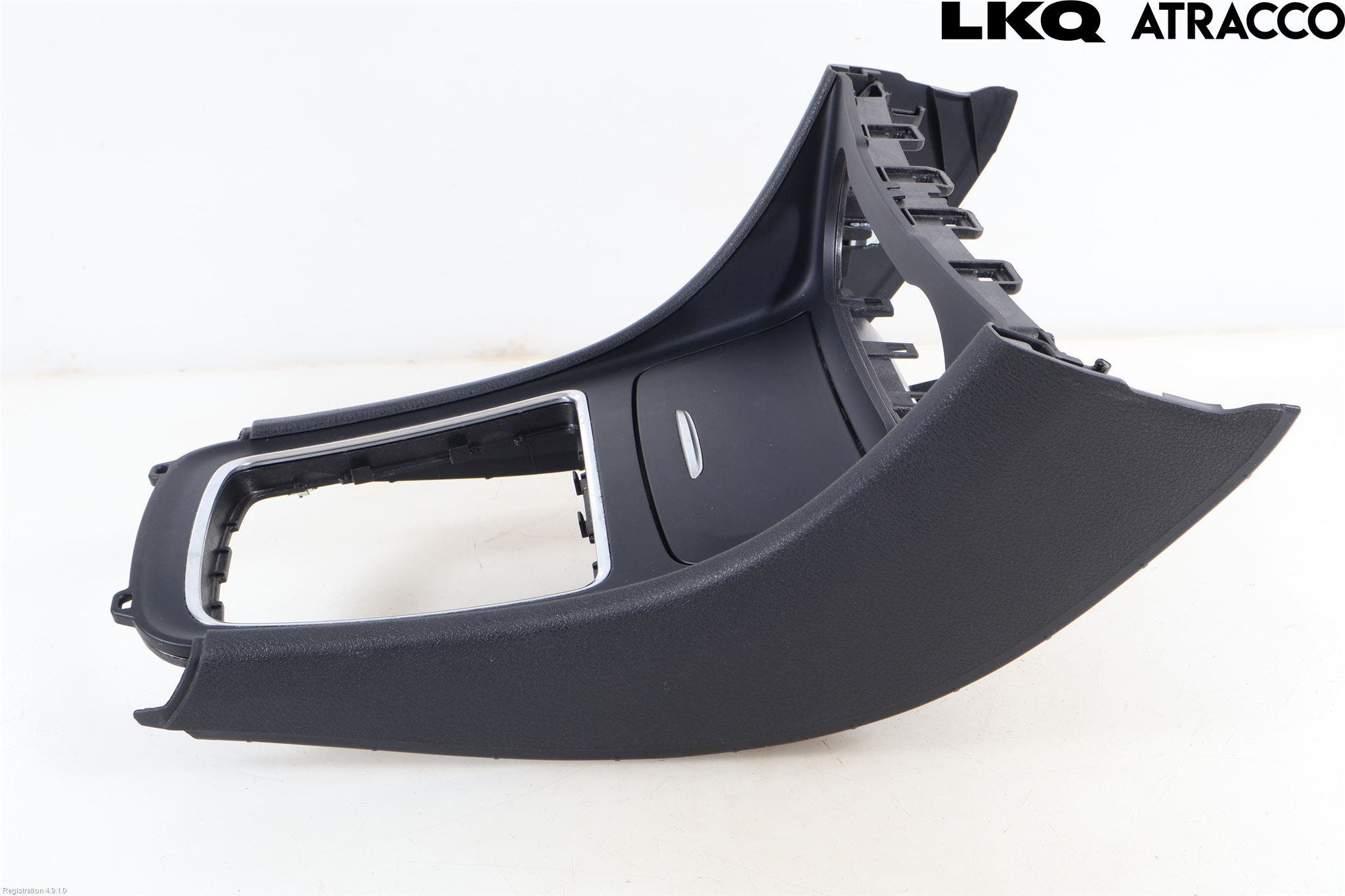 Mercedes-Benz MB GLA-KLASS (X156) 13-20 Instrumentkonsoll Mitt