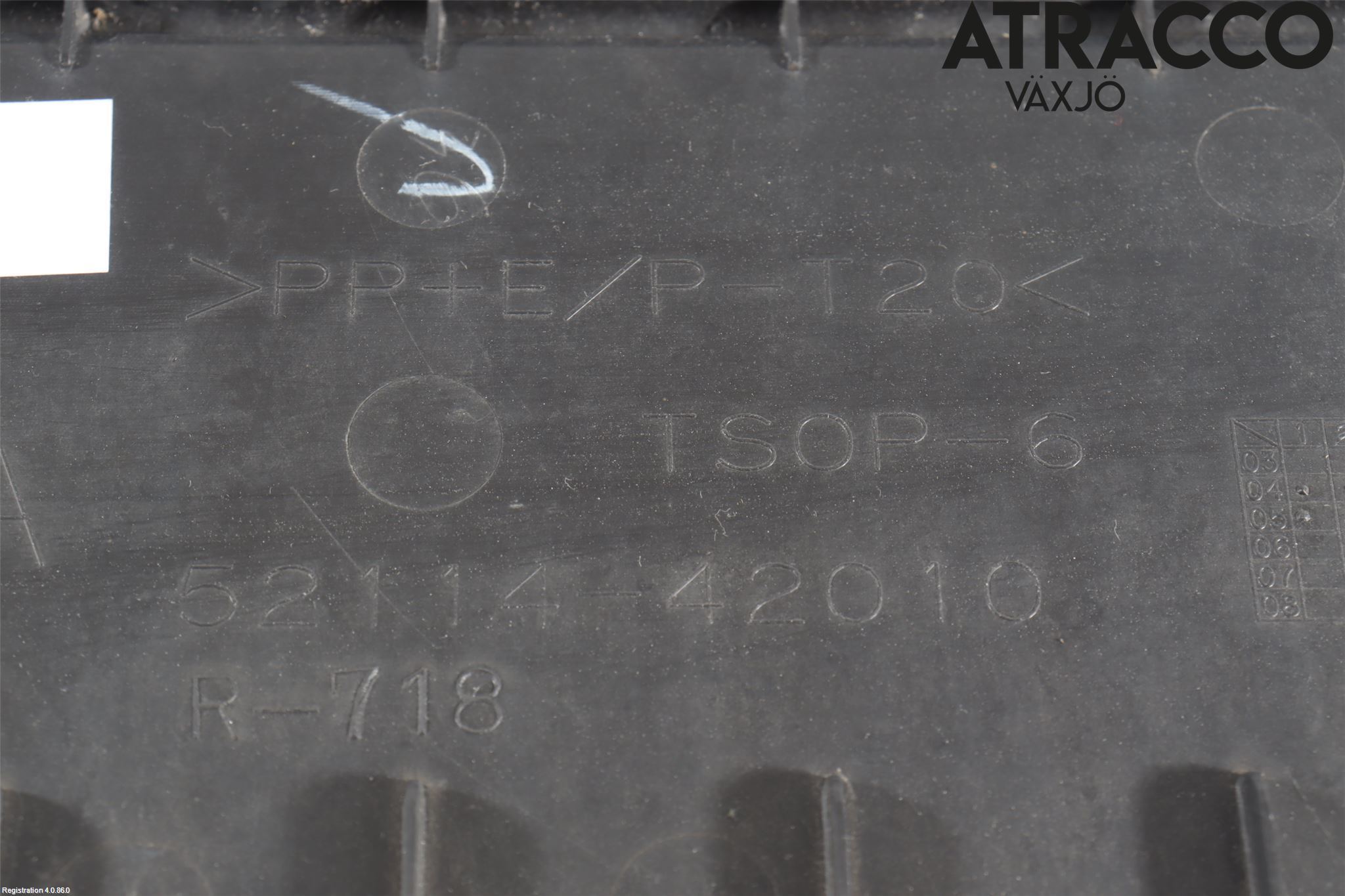 Toyota RAV 4 00-06 Skylthållare