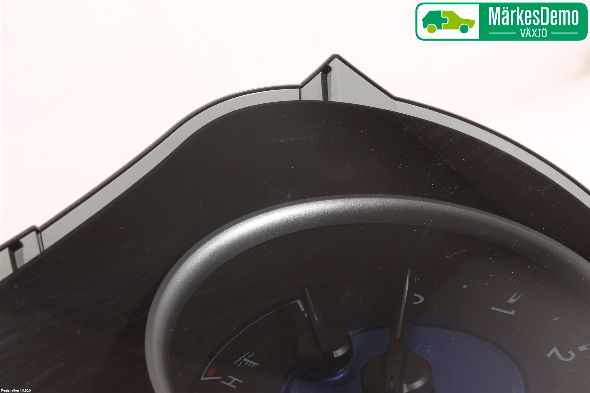 Toyota HILUX 16- Instrument Komb