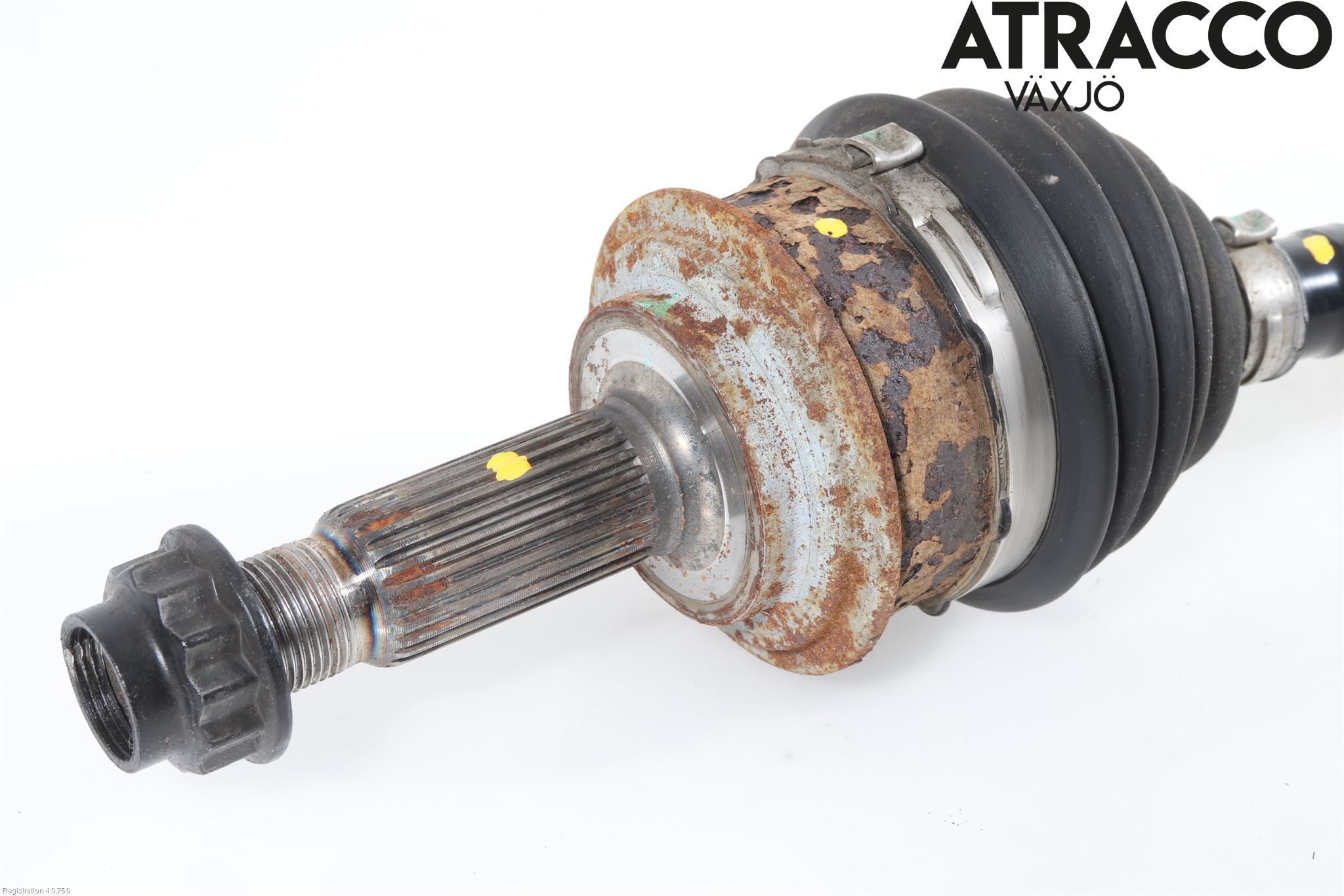 Toyota YARIS XP130 15-20 Drivaxel Fram Vänster