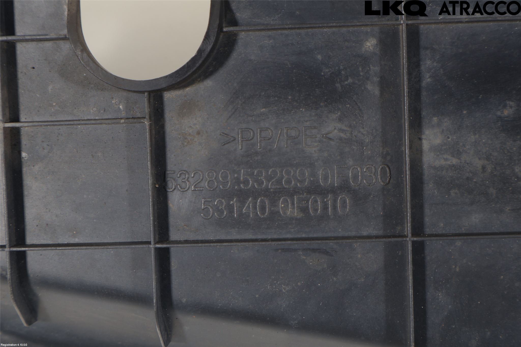 Toyota VERSO 09-18 Täckplast Front