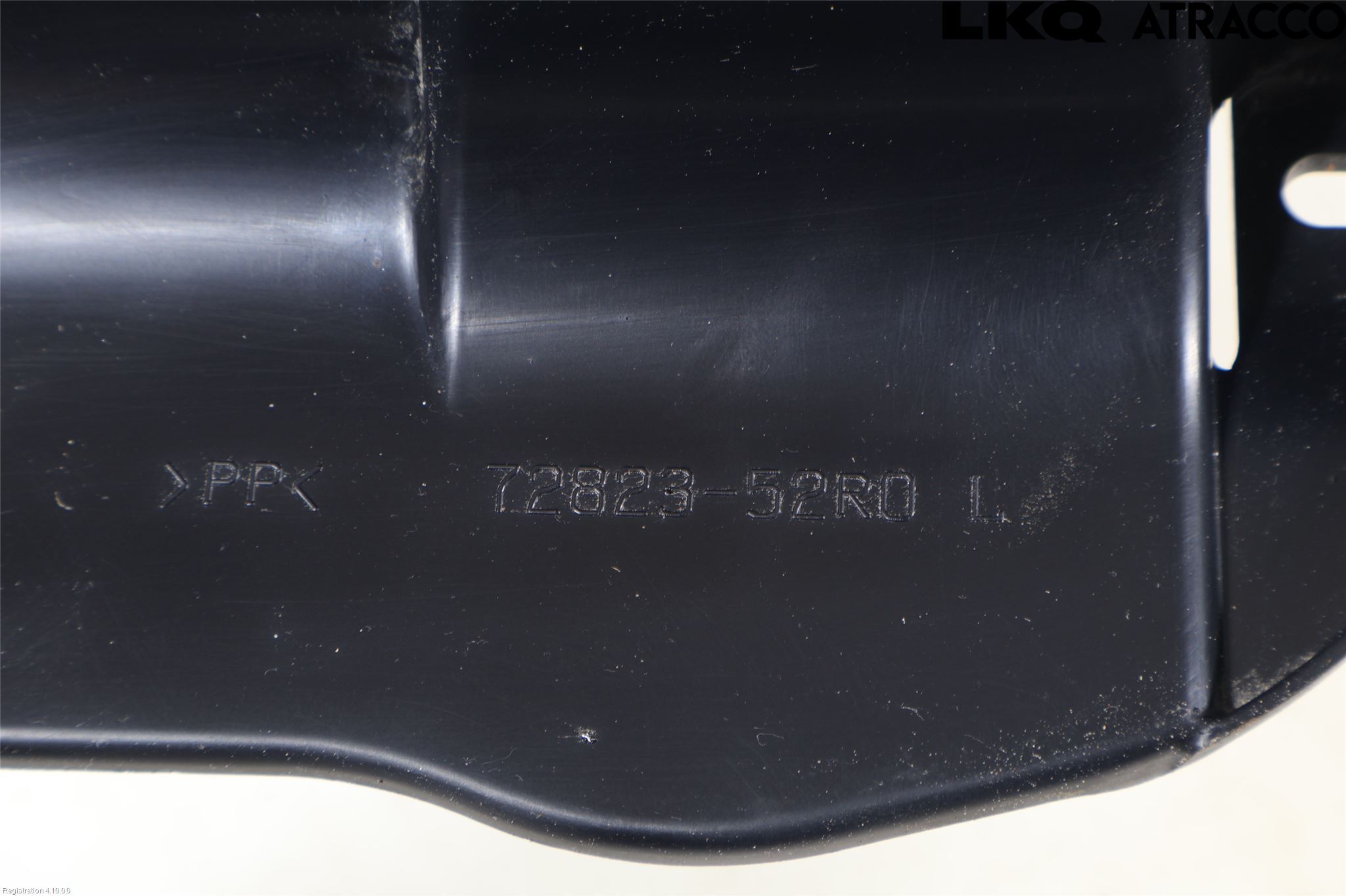 Suzuki SWIFT 17-24 Hasplåt Plåt-Plast