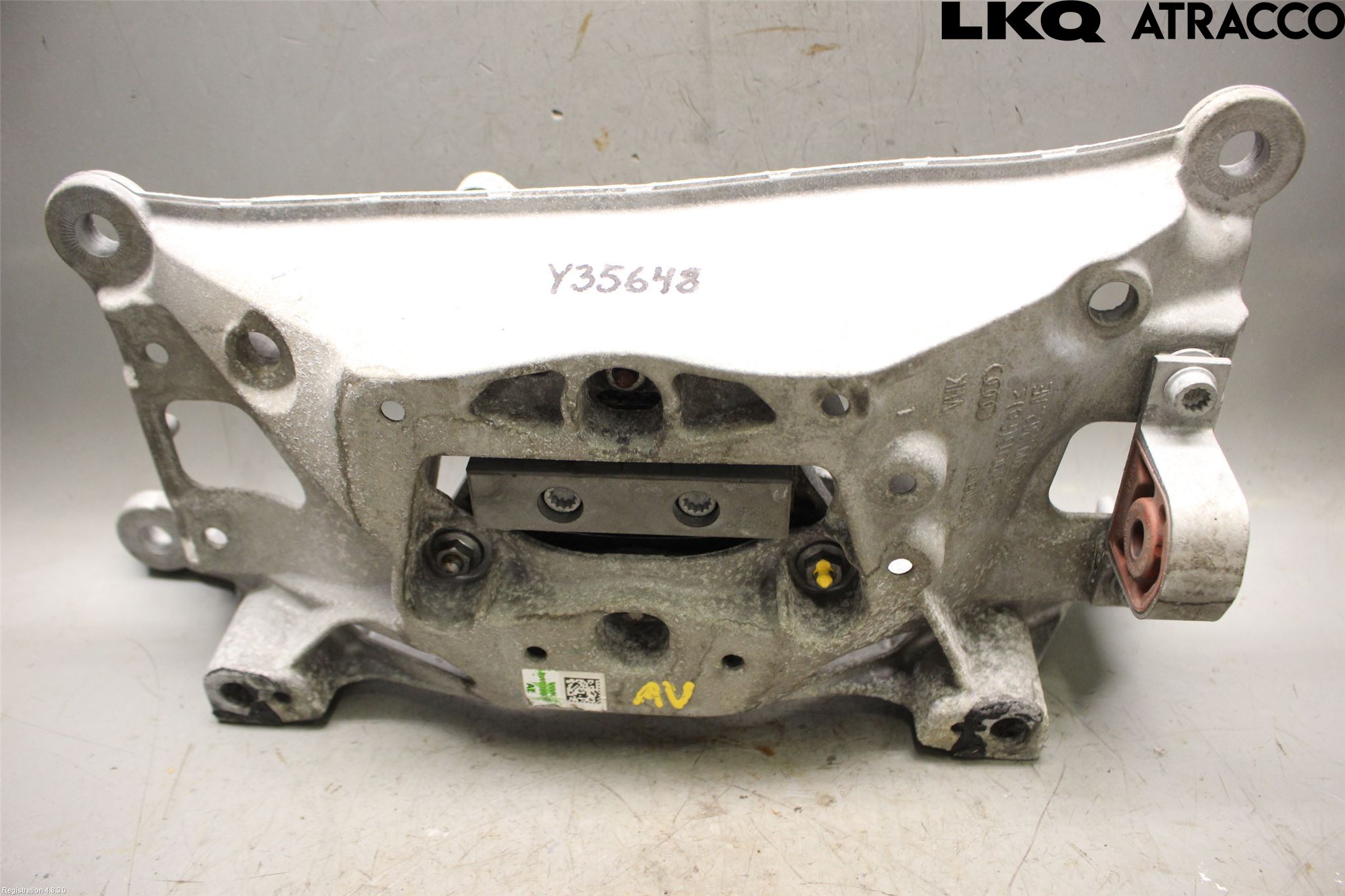 Audi A4/S4 B9 16-19 Växellådsbalk