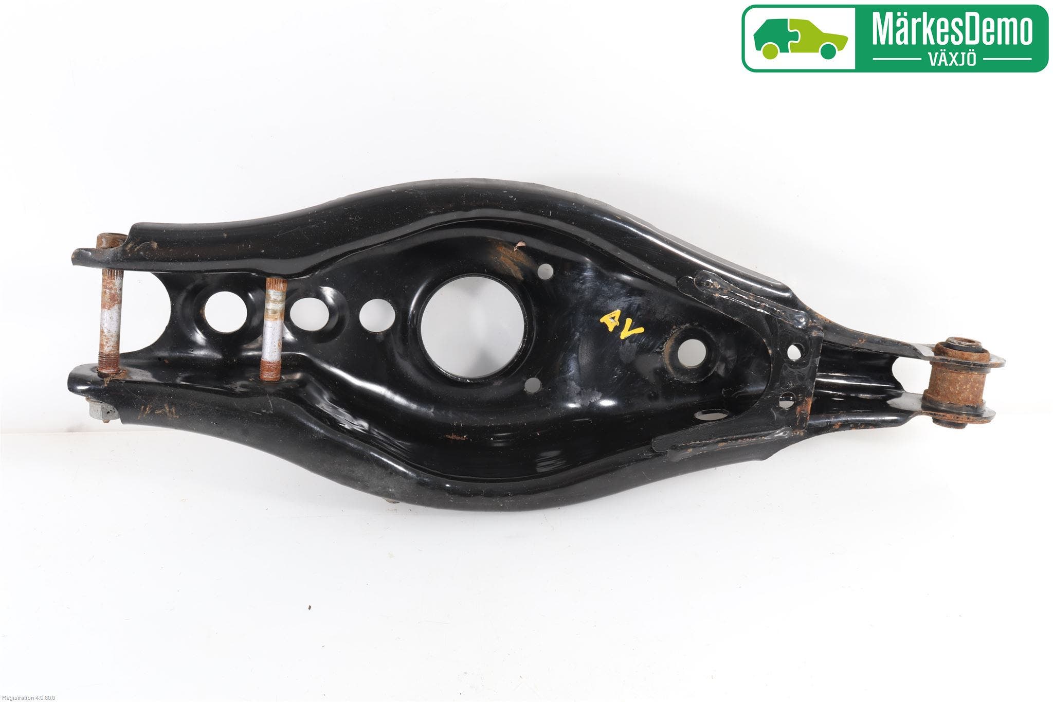 Toyota AVENSIS 16-18 Bärarm Bak Höger