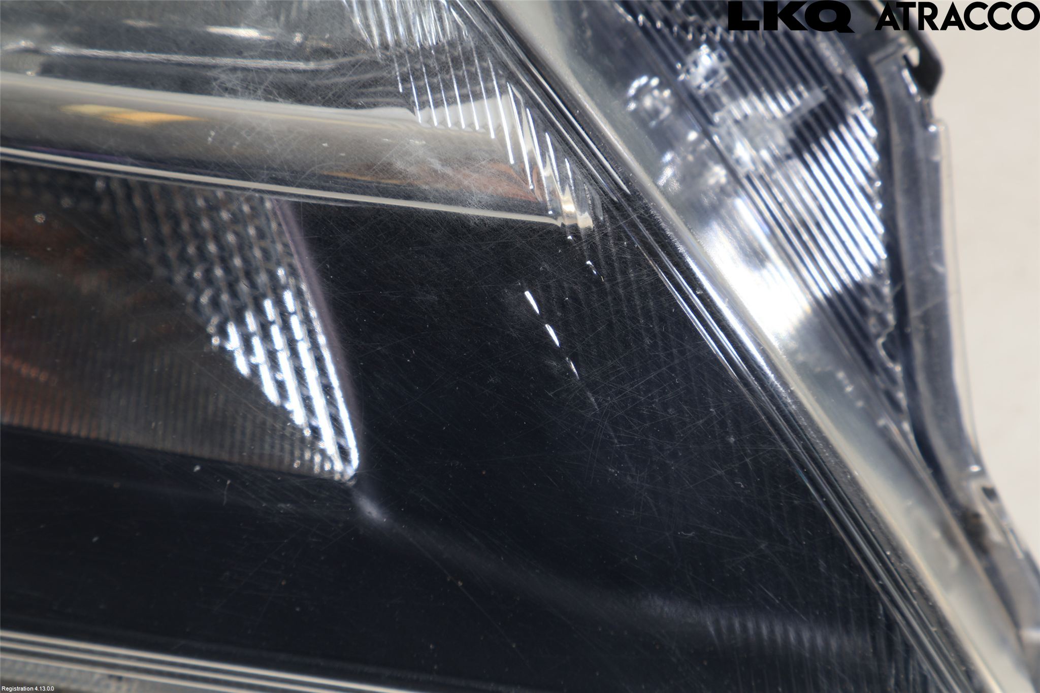 Toyota YARIS XP130 15-20 Strålkastare Höger