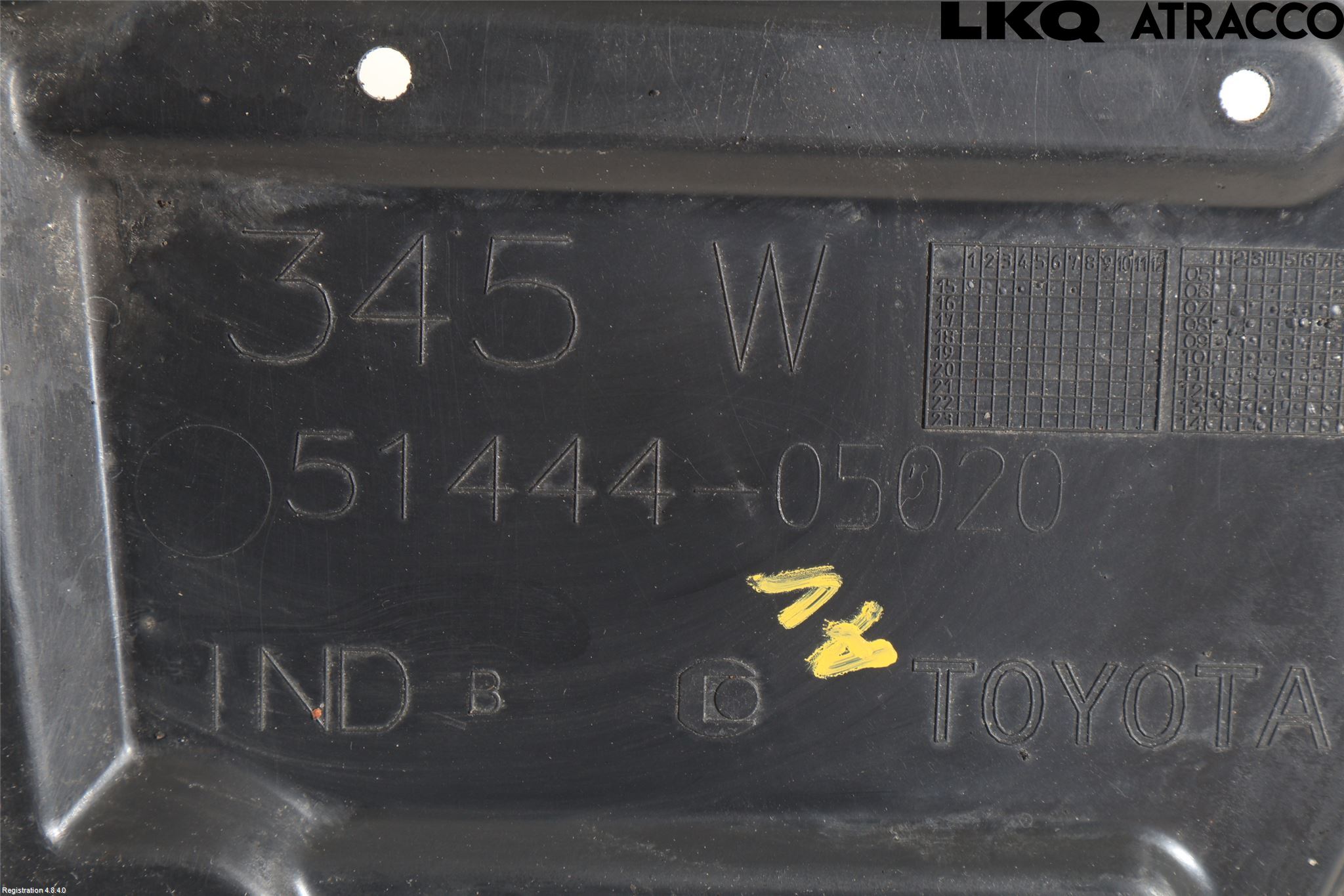 Toyota AVENSIS 16-18 Hasplåt Plåt-Plast