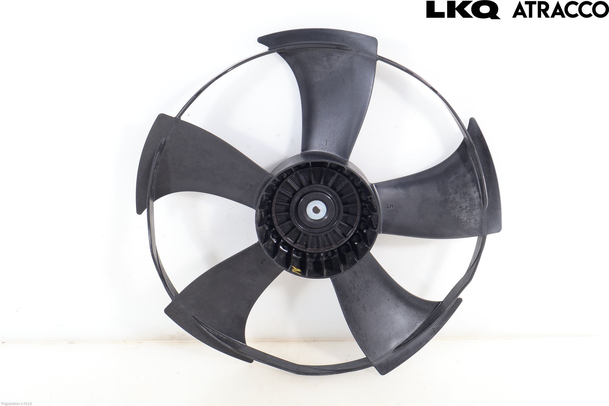 Suzuki SWIFT 17-24 Kylfläkt-Vinge