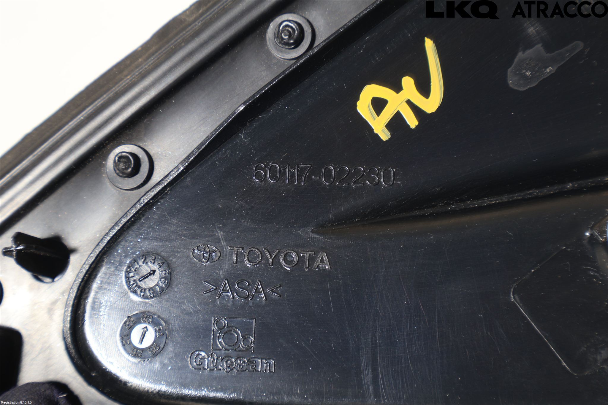 Toyota COROLLA 19- List Framskärm Hö