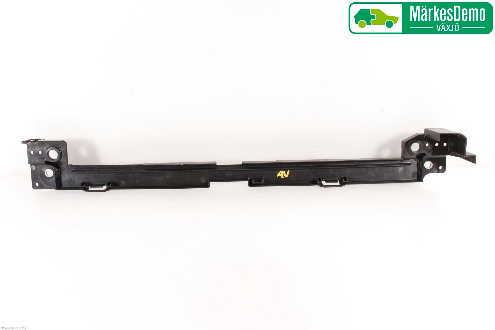 Toyota YARIS XP130 15-20 Kylfläktkåpa