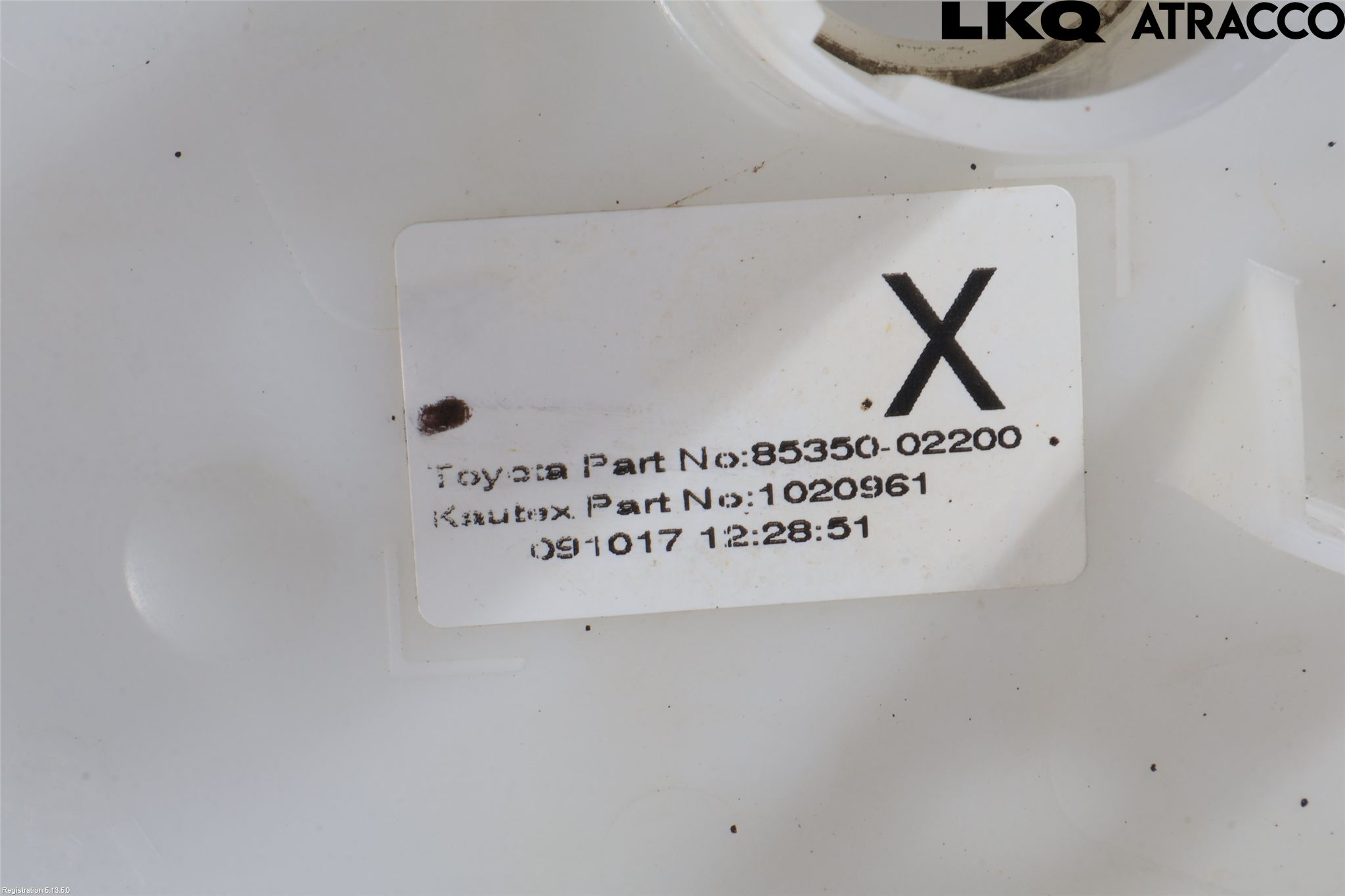 Toyota AURIS 13-19 Spolartank Vindruta-Strål