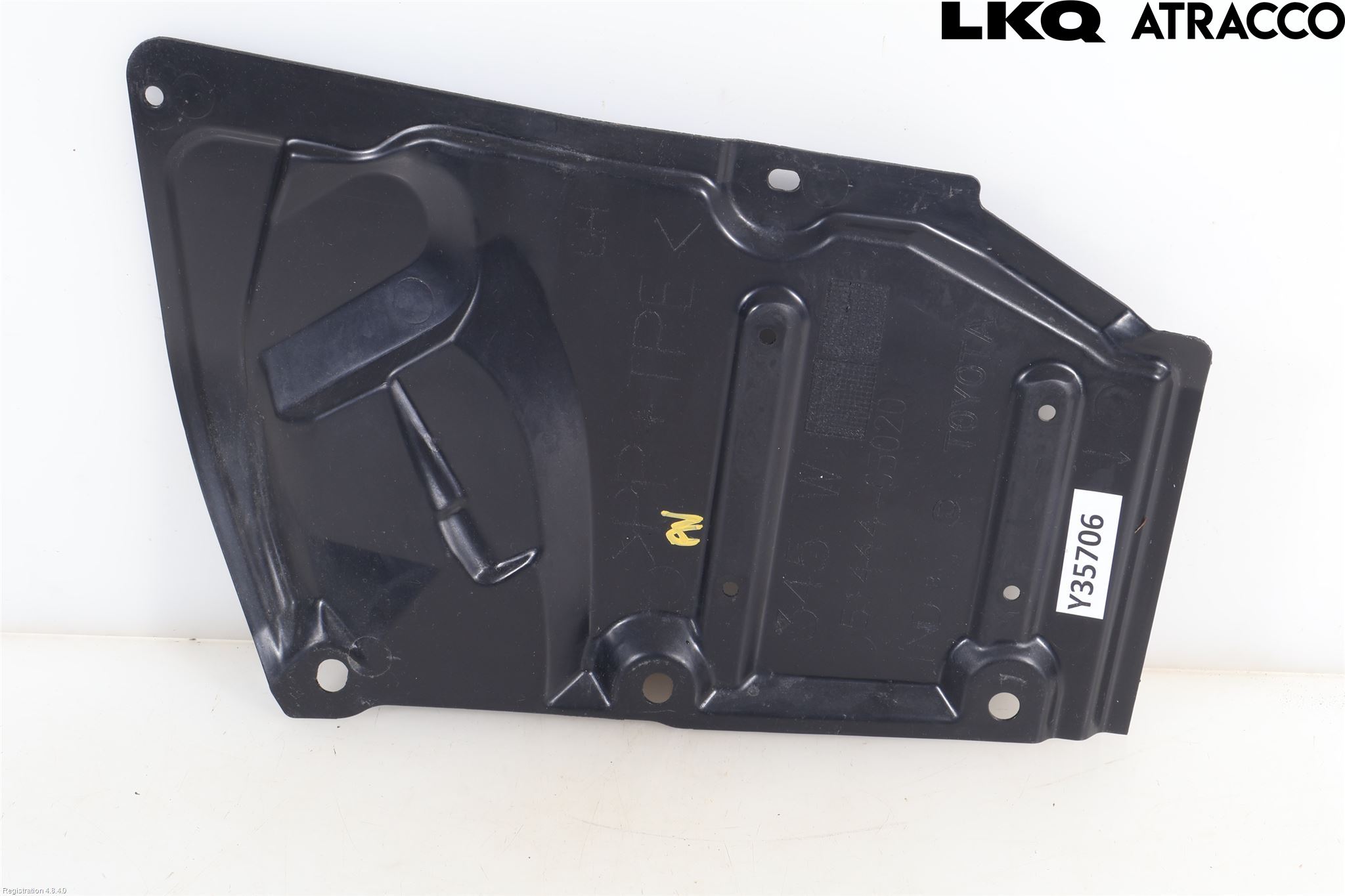 Toyota AURIS 13-19 Hasplåt Plåt-Plast