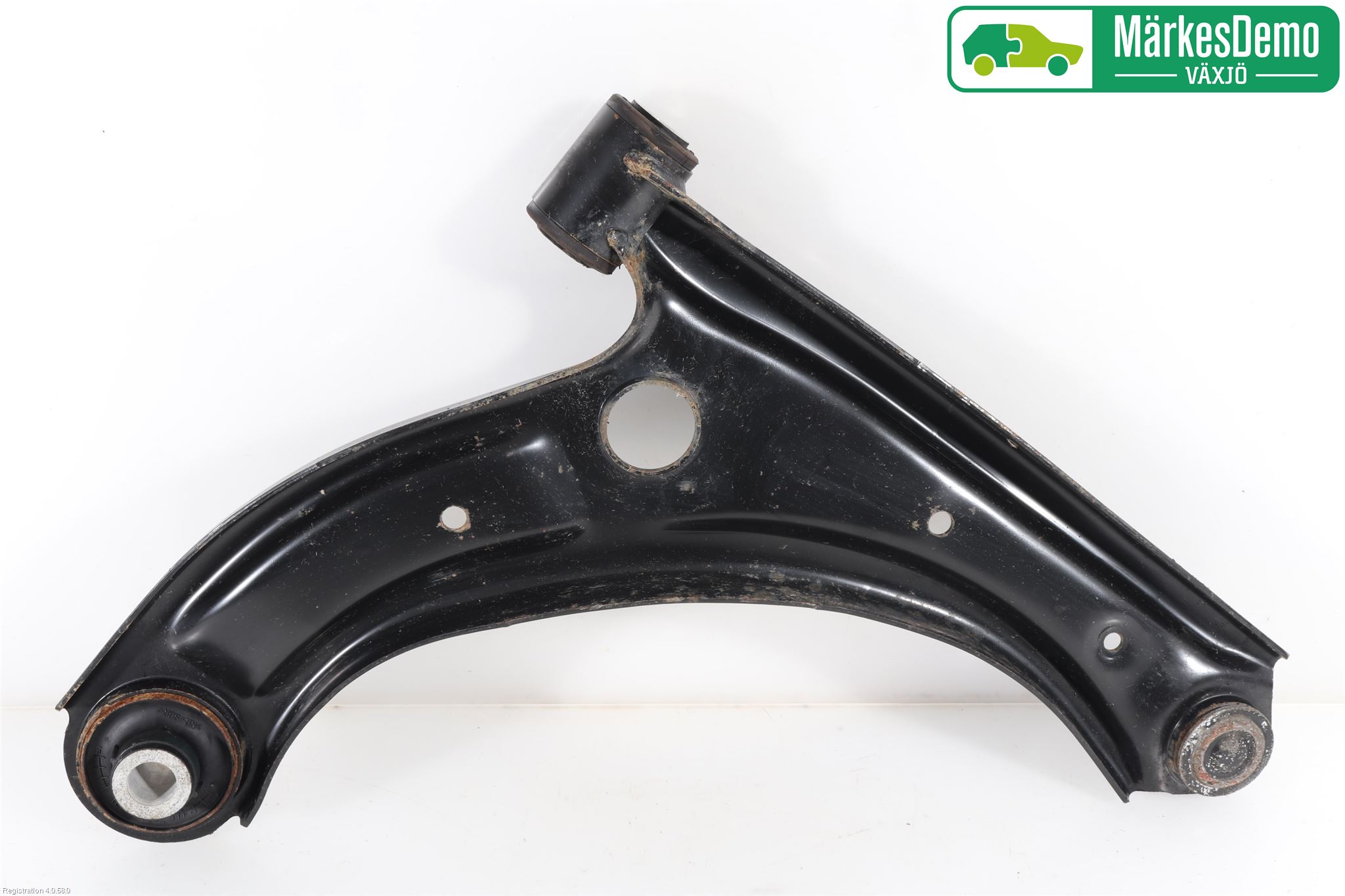 Suzuki SWIFT 17-24 Bärarm Fram Undre Vä