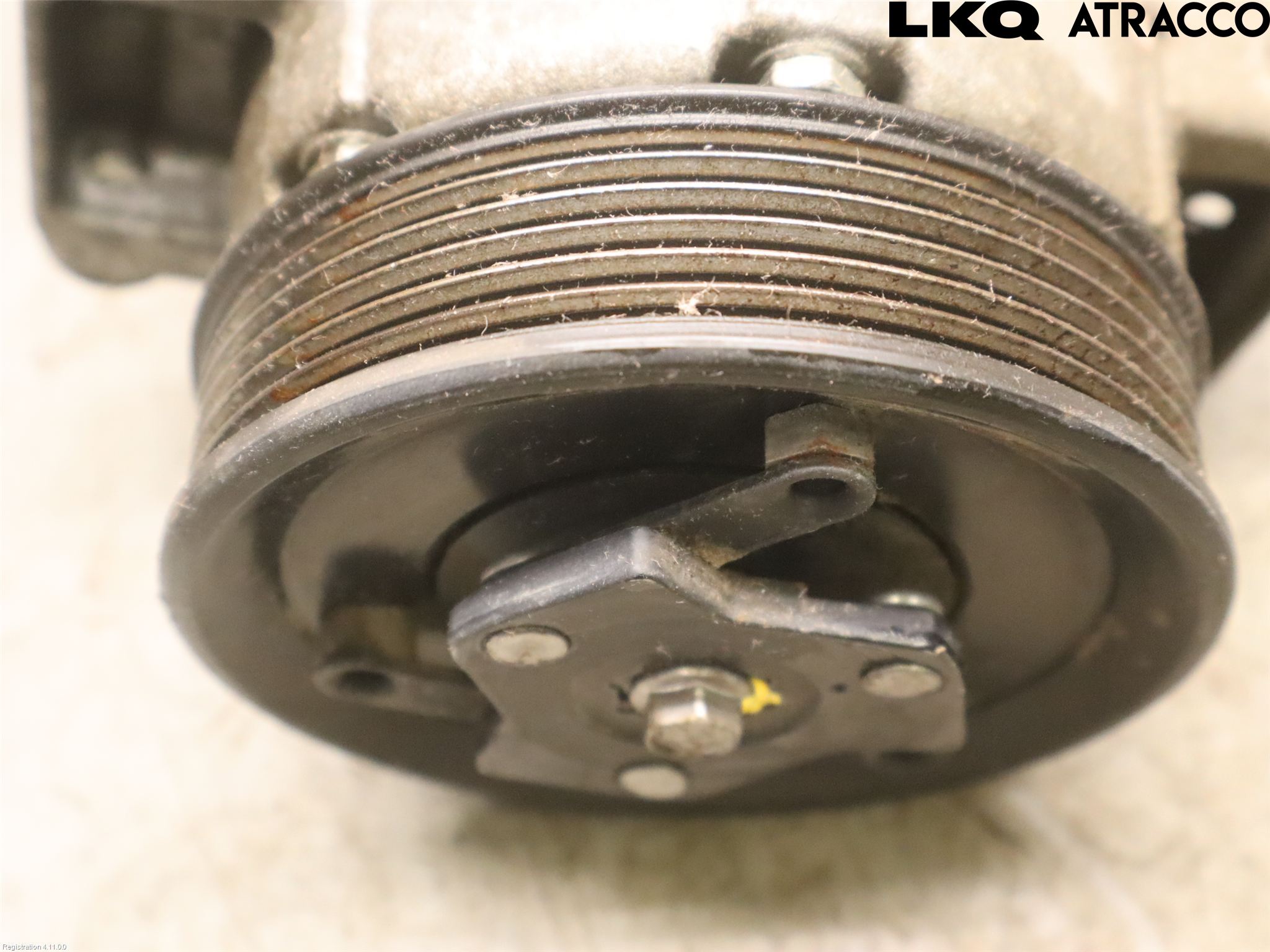 Volkswagen VW CADDY      04-10 Ac Kompressor