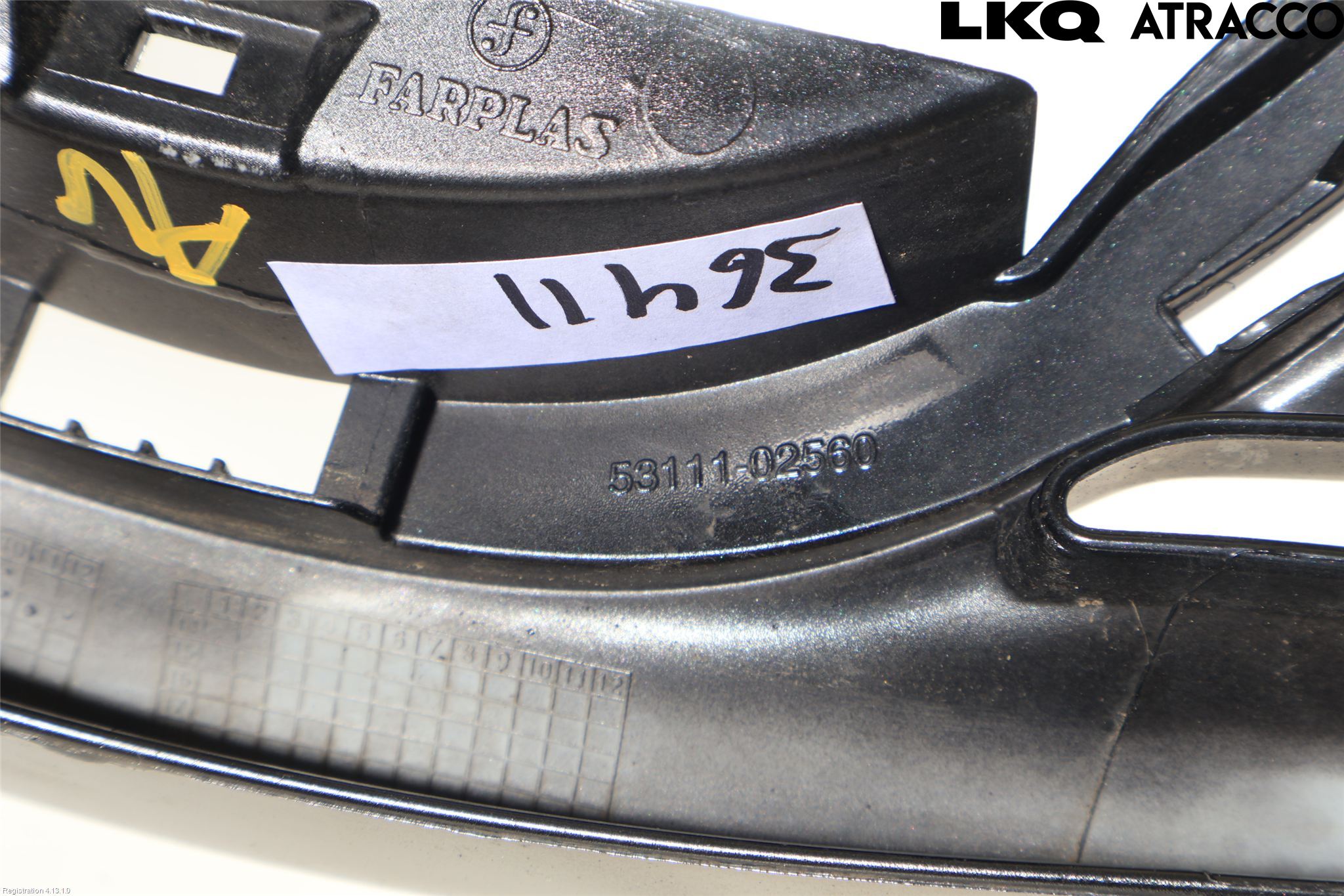 Toyota AURIS 10-12 Grilldel Mitt