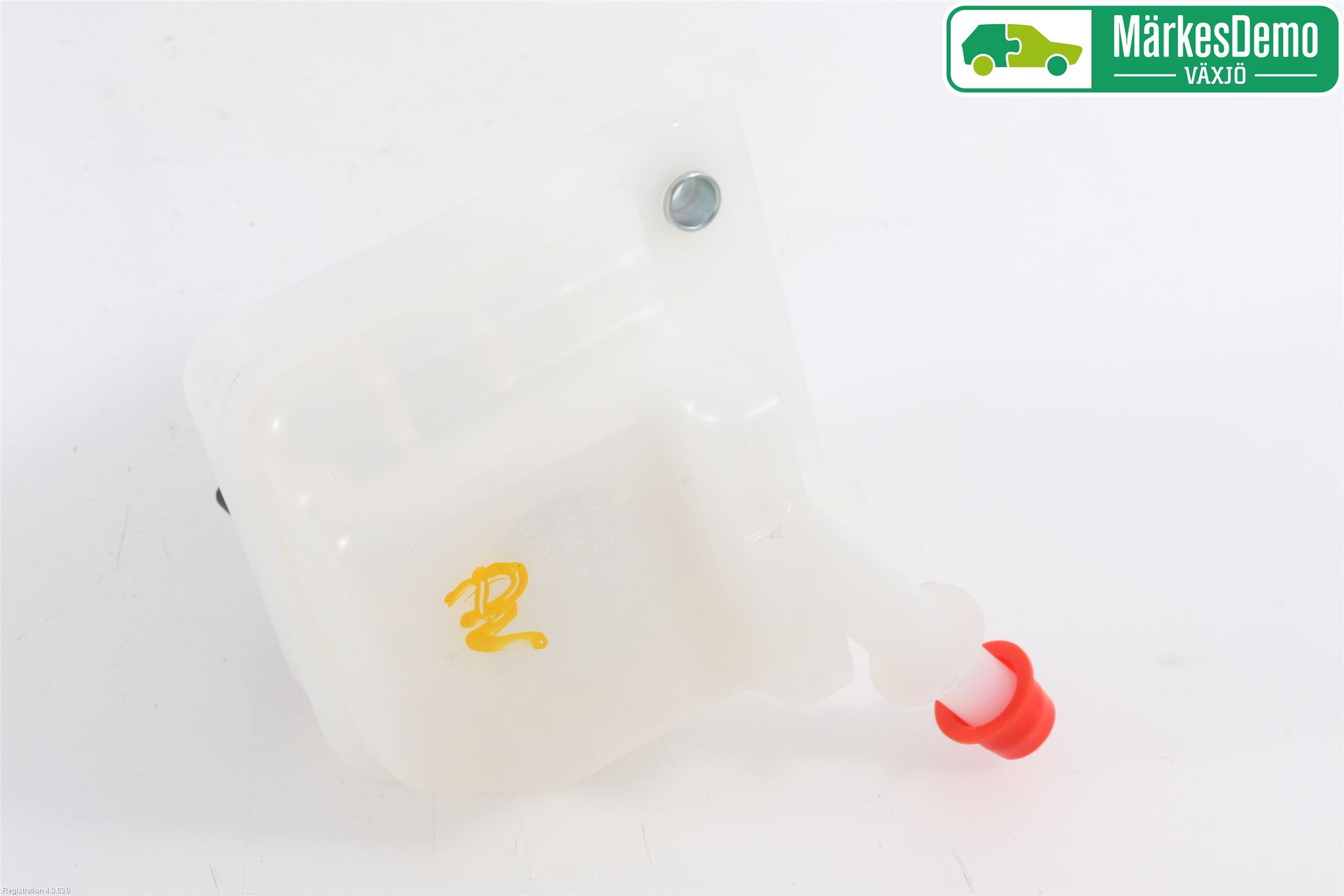 Mazda CX-30 20- Bromsvätskebehållare