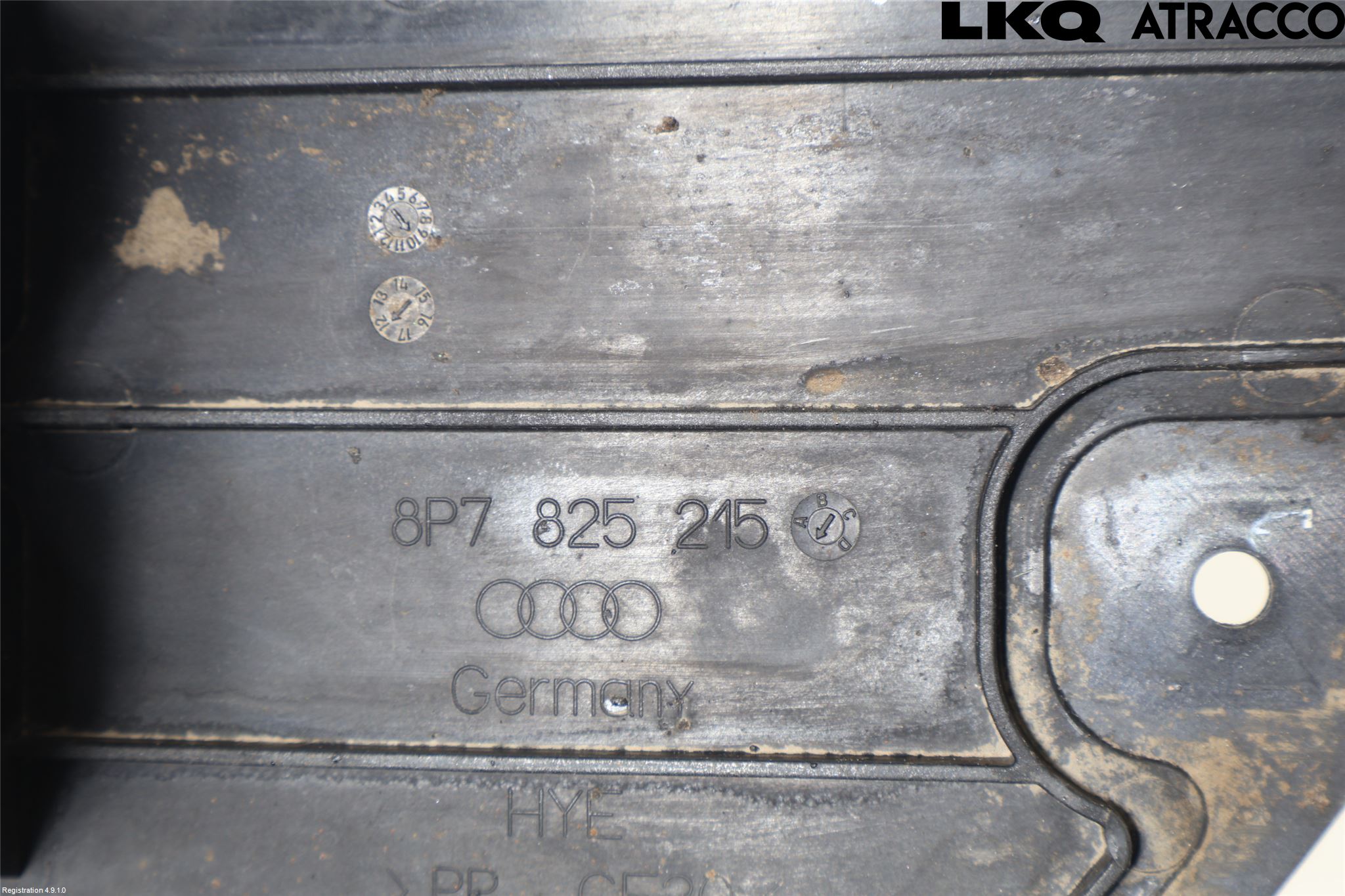 Audi A3/S3 05-13 Hasplåt Plåt-Plast