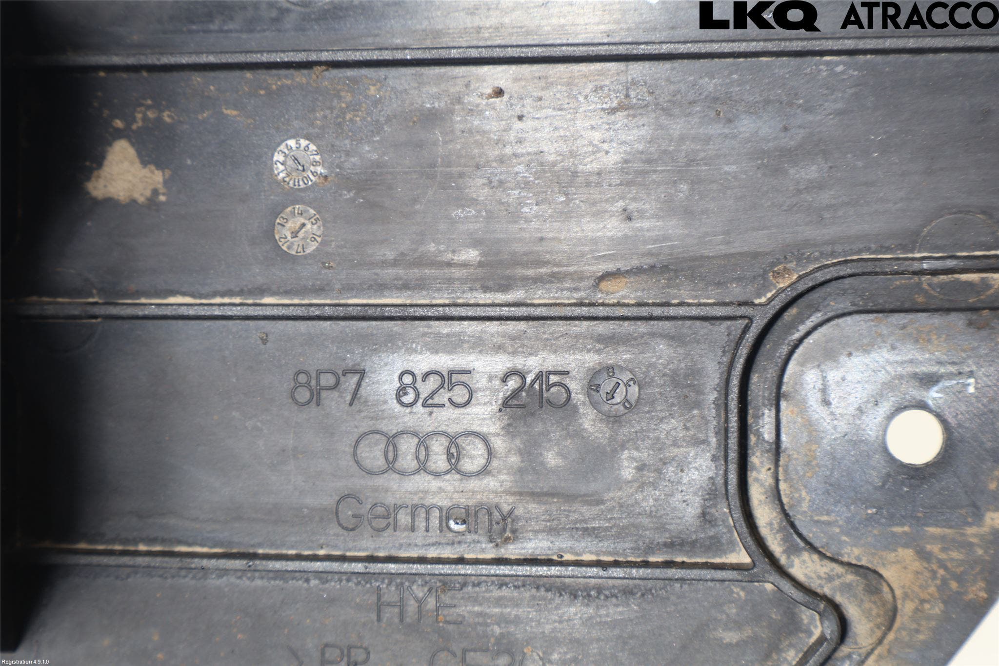 Audi A3/S3 05-13 Hasplåt Plåt-Plast