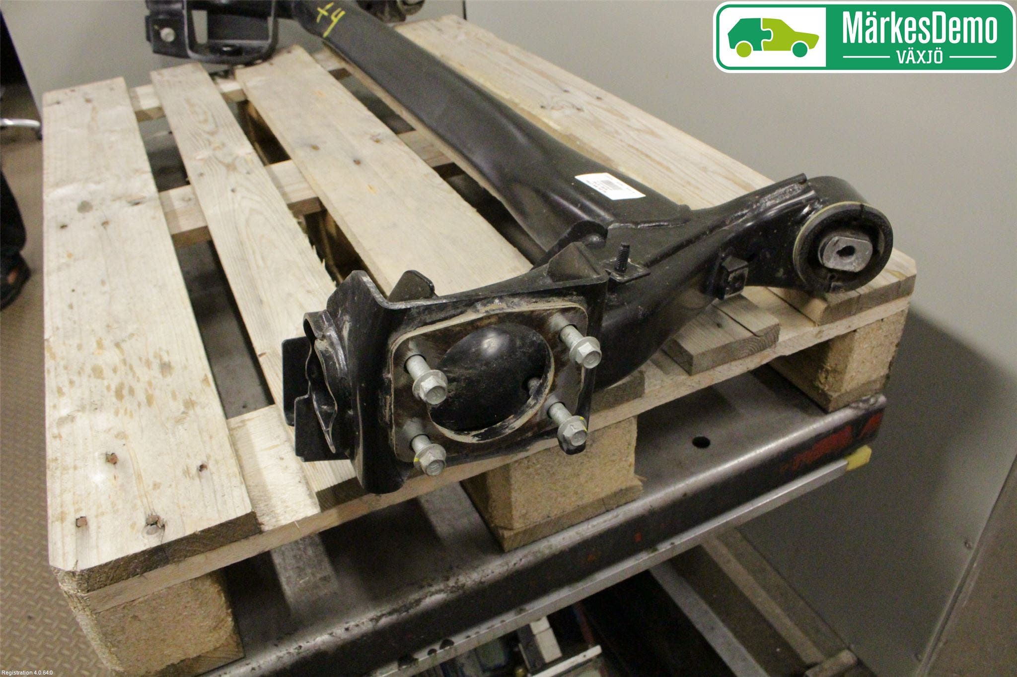 Hyundai IONIQ AE 17-22 Bakaxelbalk