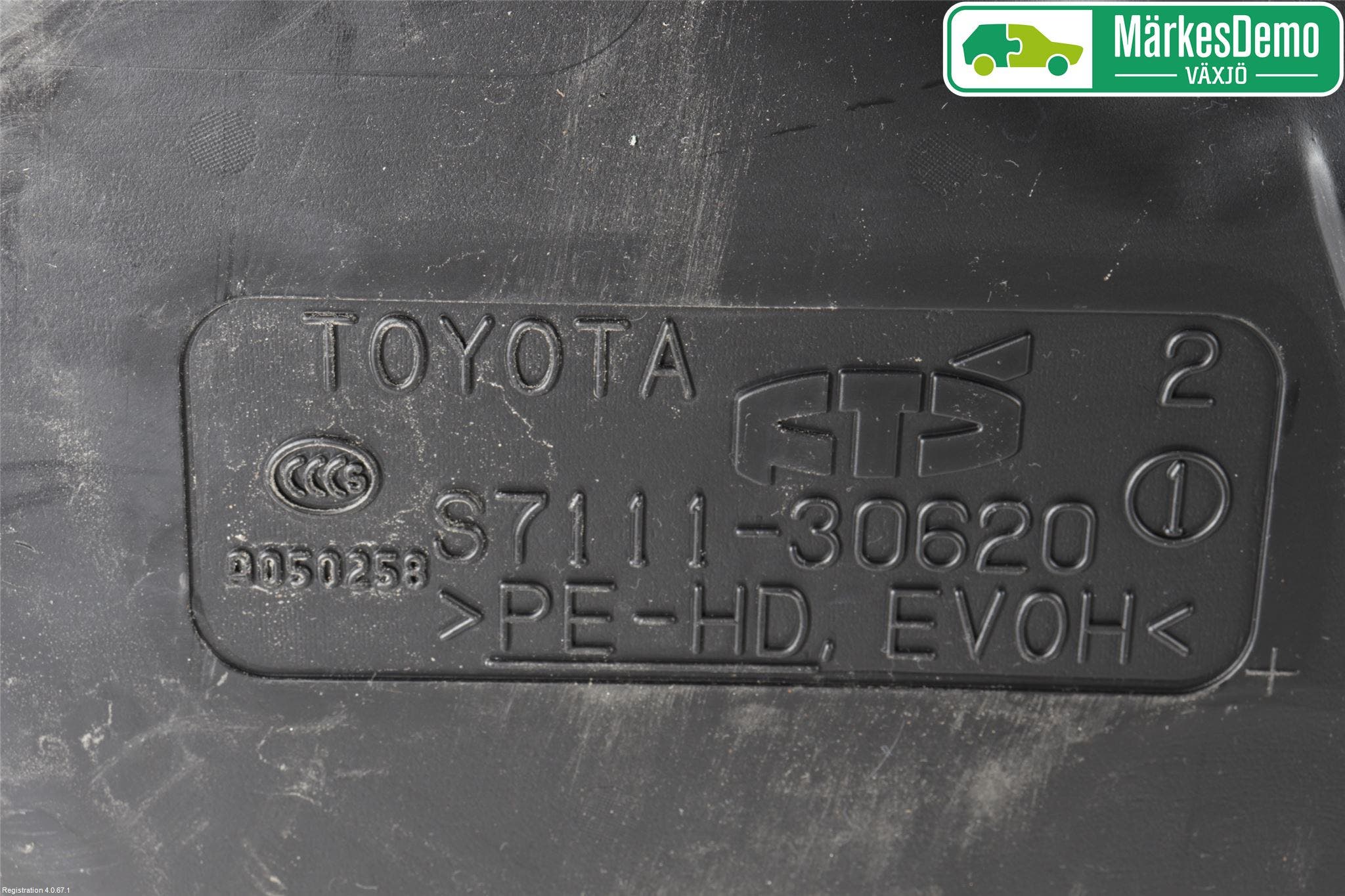 Lexus IS 250/350 14-20 Bränsletank