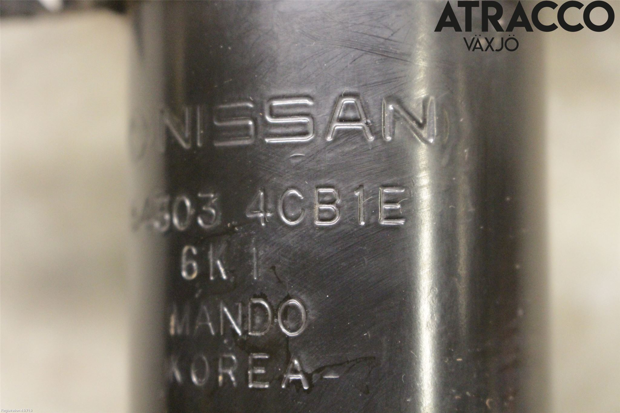 Nissan X-TRAIL 14-21 Fjäderben Fram Vänster