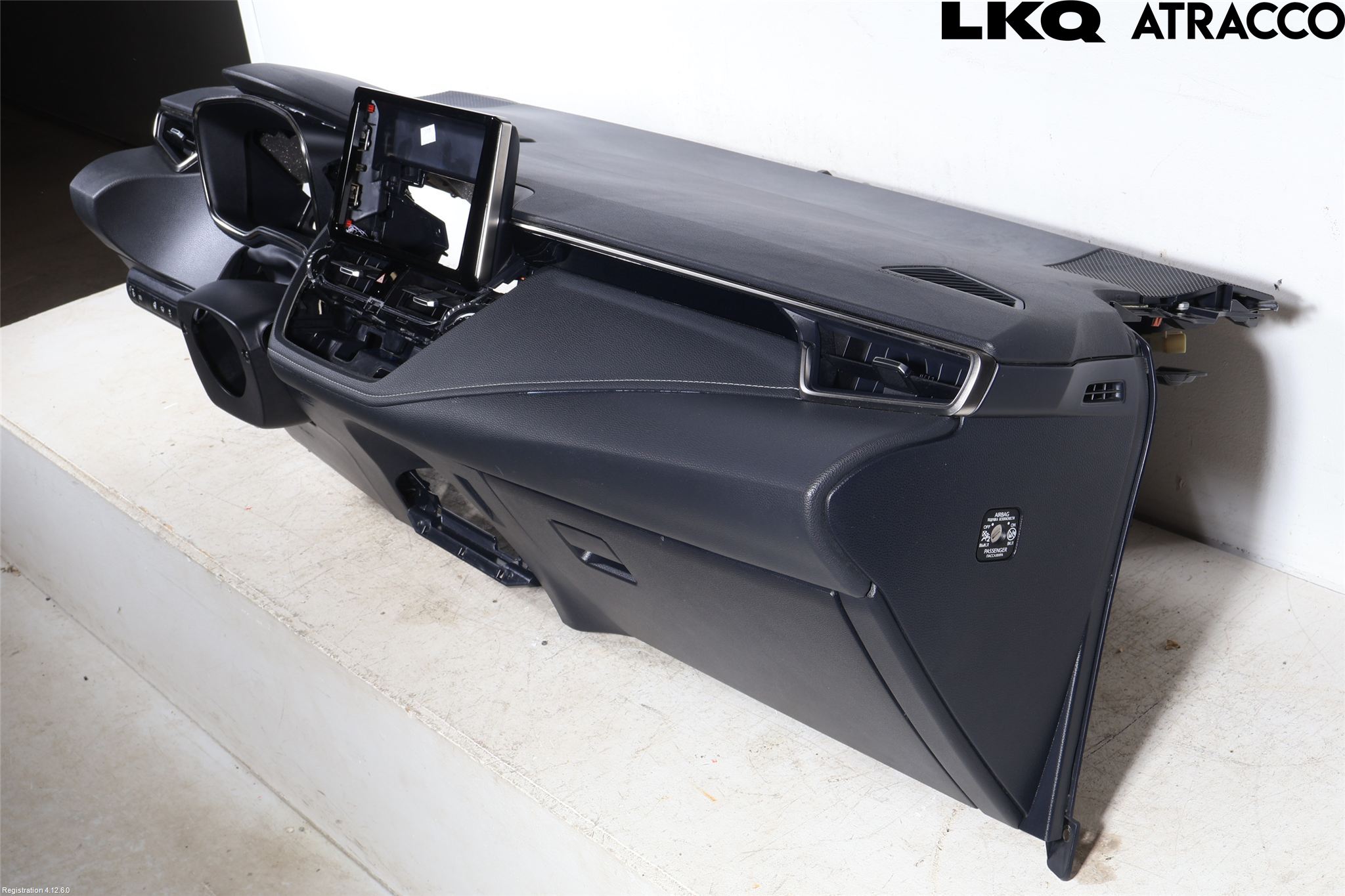 Toyota COROLLA 19- Instrumentbräda