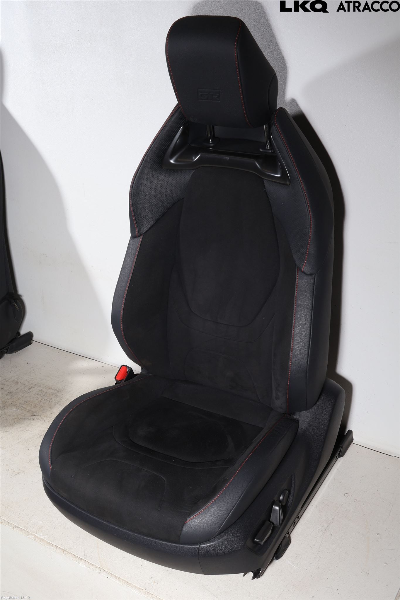 Toyota C-HR 24- Inredning Stol Fram Vä