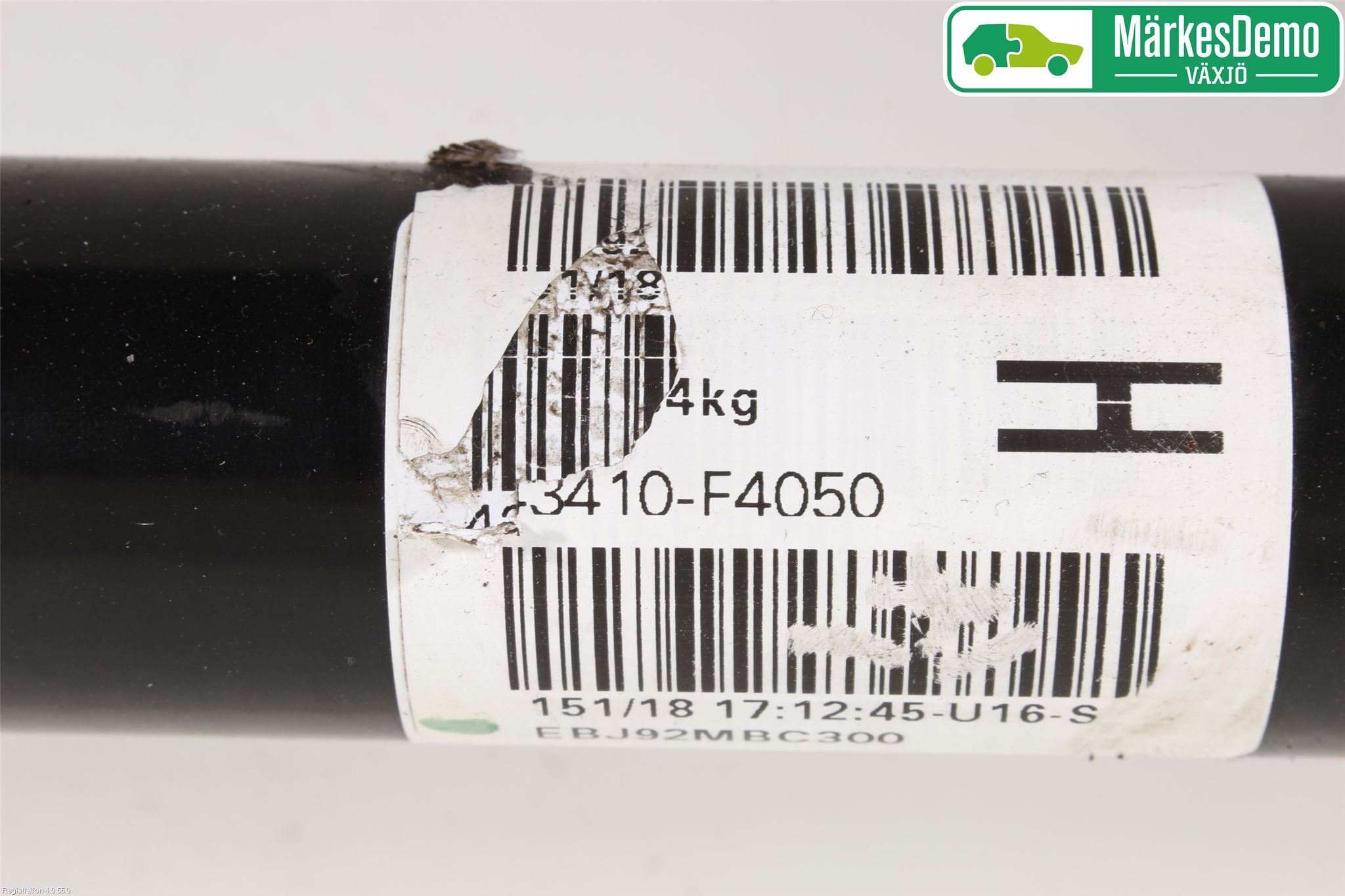 Toyota C-HR 16-23 Drivaxel Fram Höger