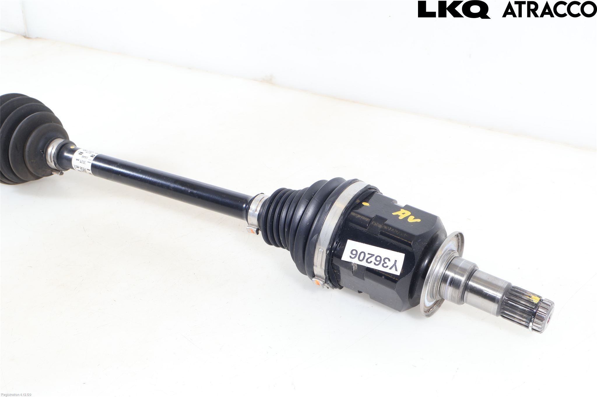 Toyota YARIS CROSS XP21 21- Drivaxel Fram Vänster