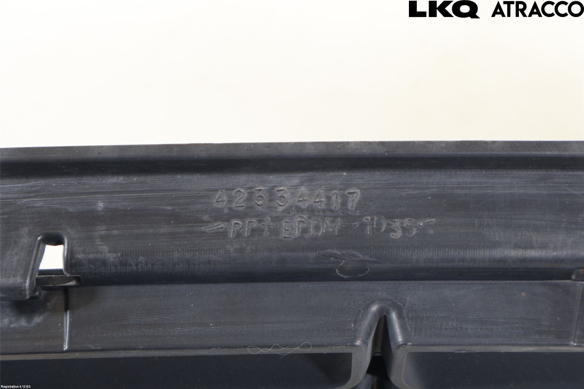 Opel MOKKA 13-20 Grilldel Mitt