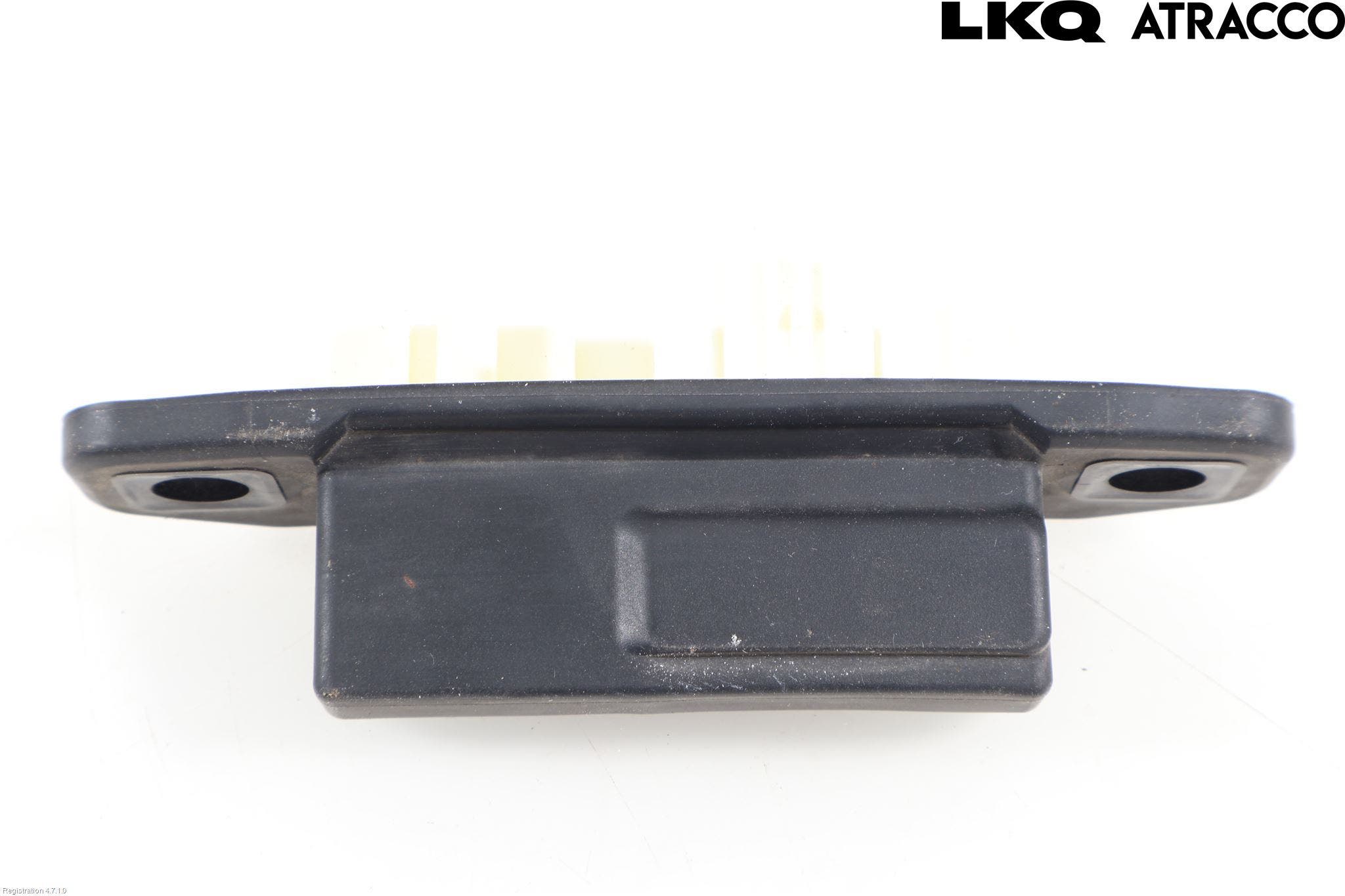 Toyota YARIS CROSS XP21 21- Bakluckehandtag