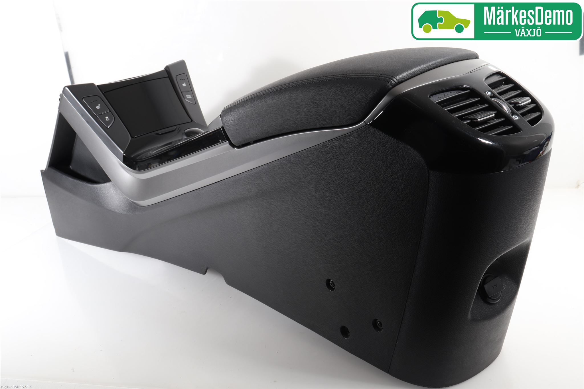Hyundai i40 16-18 Instrumentkonsoll Golv