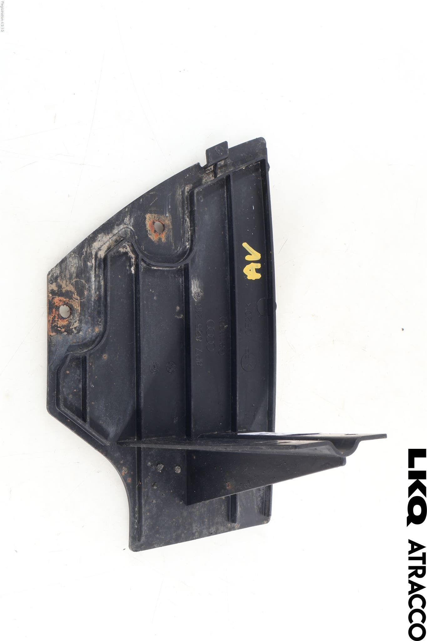 Audi A3/S3 05-13 Hasplåt Plåt-Plast