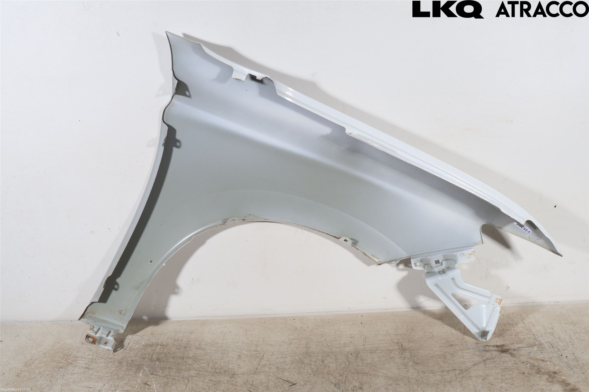 Mitsubishi OUTLANDER 13-21 Skärm Fram Vänster