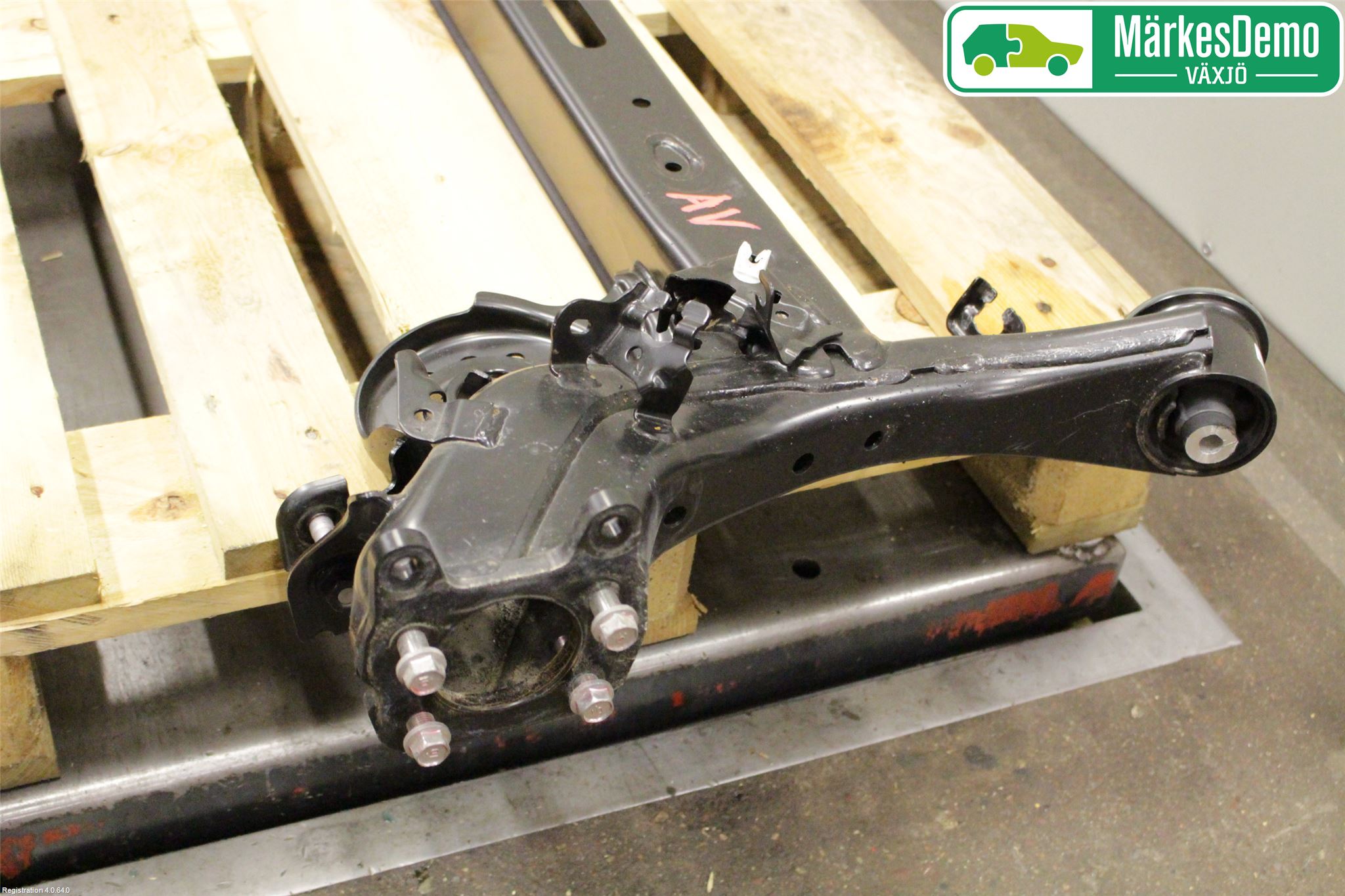 Suzuki SWIFT 17-24 Bakaxelbalk