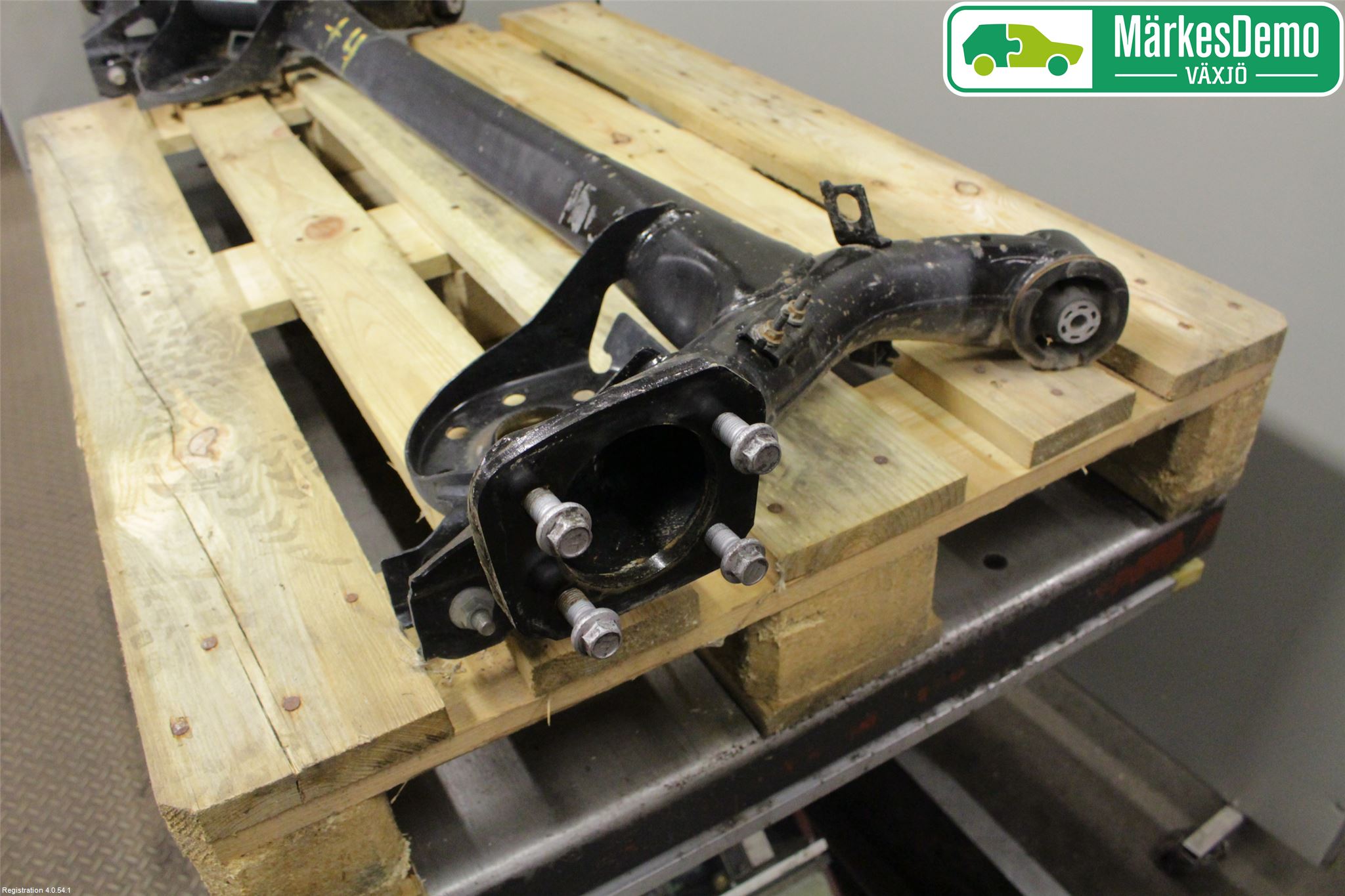 Toyota YARIS XP130 15-20 Bakaxelbalk