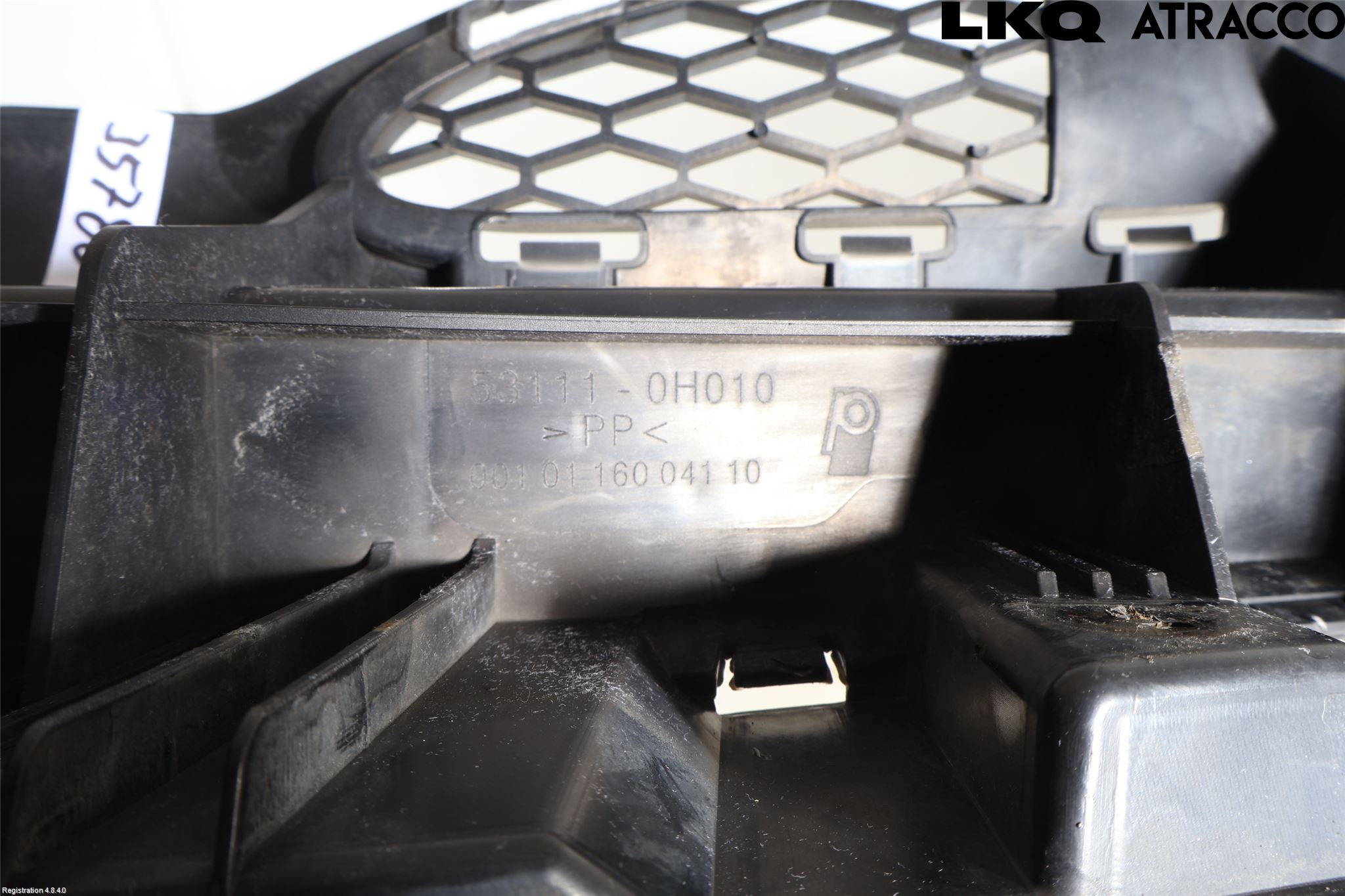 Toyota AYGO 06-14 Grill Komp